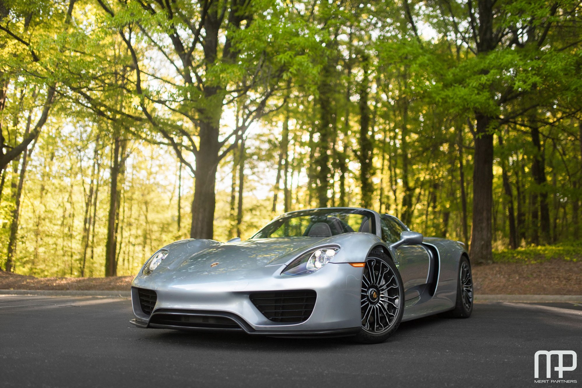 2015 Porsche 918 Spyder - 2015 Porsche 918 Spyder - Used - VIN WP0CA2A12FS800244 - 2,860 Miles - 8 cyl - AWD - Automatic - Convertible - Silver - Atlanta, GA 30360, United States