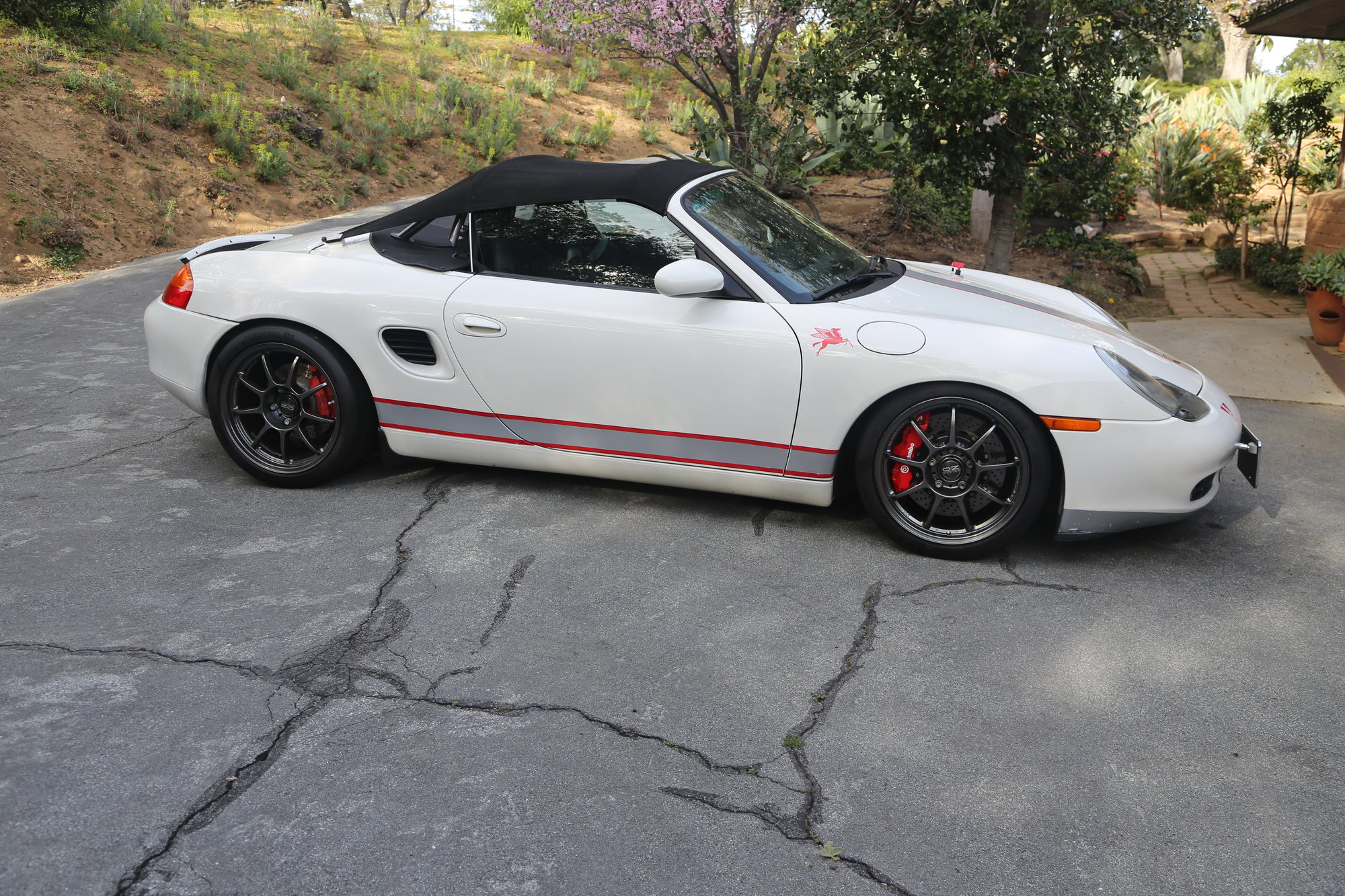 2001 Porsche Boxster - Custom Modified Boxster S 2001, concours winner - Used - VIN WP0CB29871U664821 - 68,000 Miles - 6 cyl - Manual - Convertible - White - Woodside, CA 94062, United States