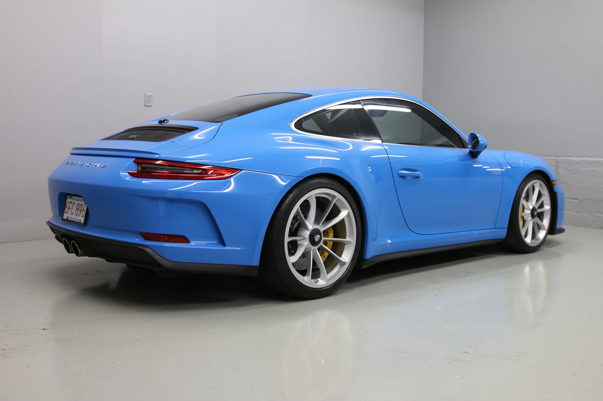 2018 Porsche GT3 - 2018 GT3 Touring PTS Mexico Blue - Used - VIN WP0AC2A90JS176153 - 6,750 Miles - 6 cyl - 2WD - Manual - Coupe - Blue - Boston, MA 02110, United States