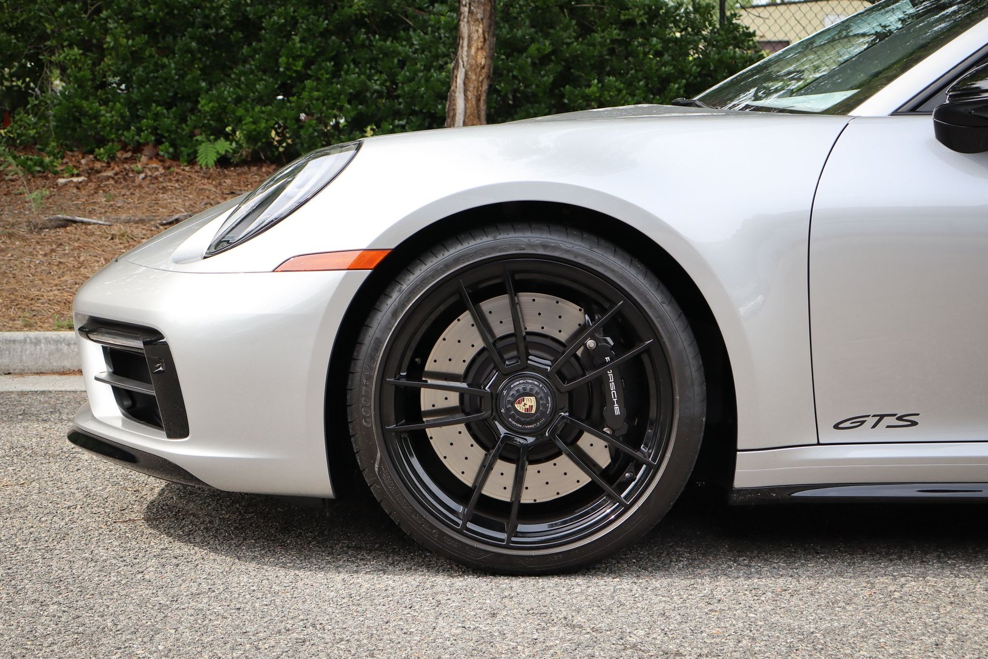 2022 Porsche 911 - 2022 Porsche 911 Targa 4 GTS-Porsche Certified - Used - VIN WP0BB2A9XNS231835 - 6,278 Miles - 6 cyl - AWD - Automatic - Convertible - Silver - Richmond, VA 23113, United States