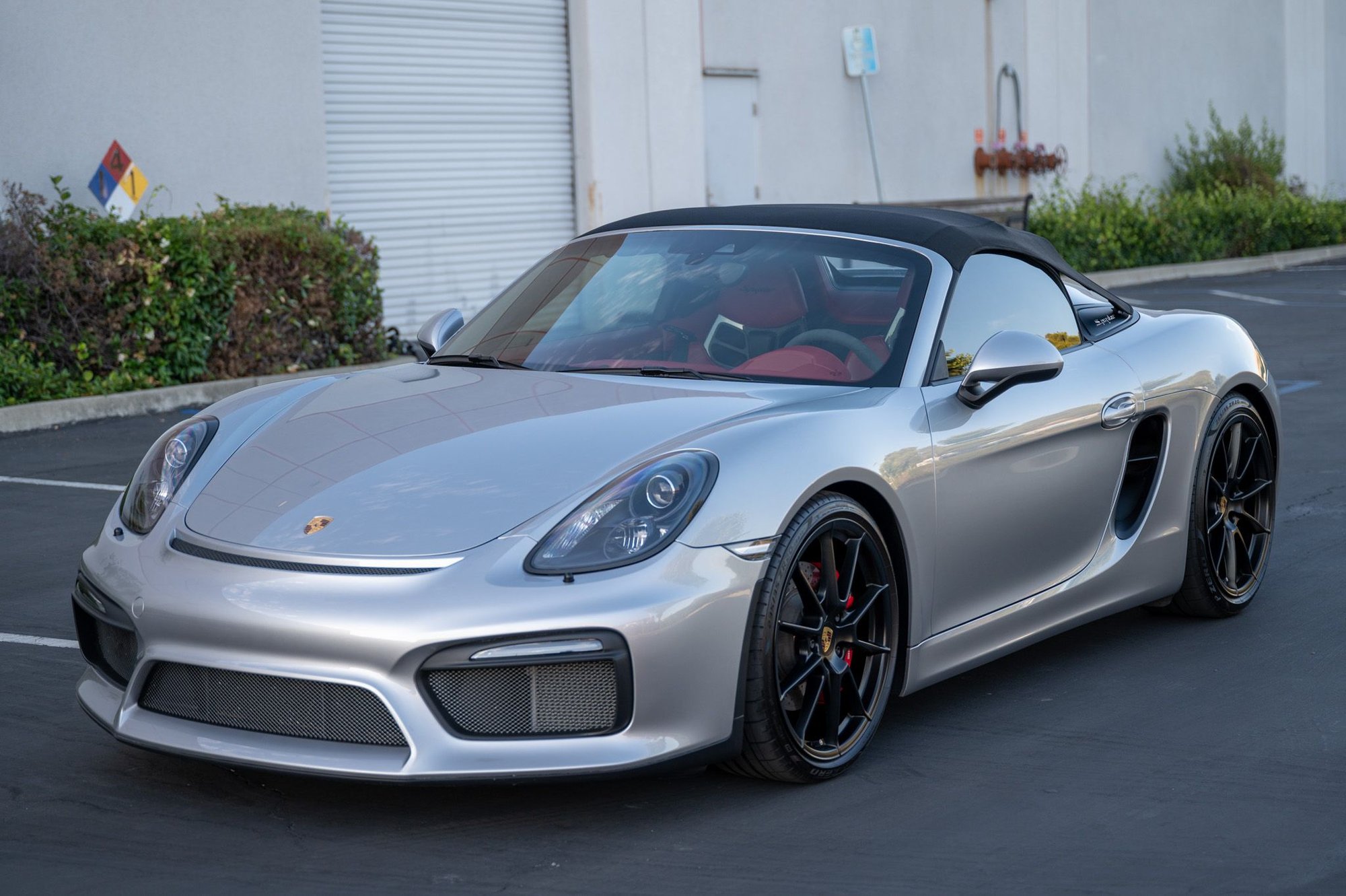 2016 Porsche Boxster - 2016 Boxster Spyder | GT Silver | Spyder Garnet Red Interior | Great spec | 8500~ mi - Used - VIN WP0CC2A82GS152669 - 8,500 Miles - 6 cyl - 2WD - Manual - Convertible - Silver - San Jose, CA 95035, United States