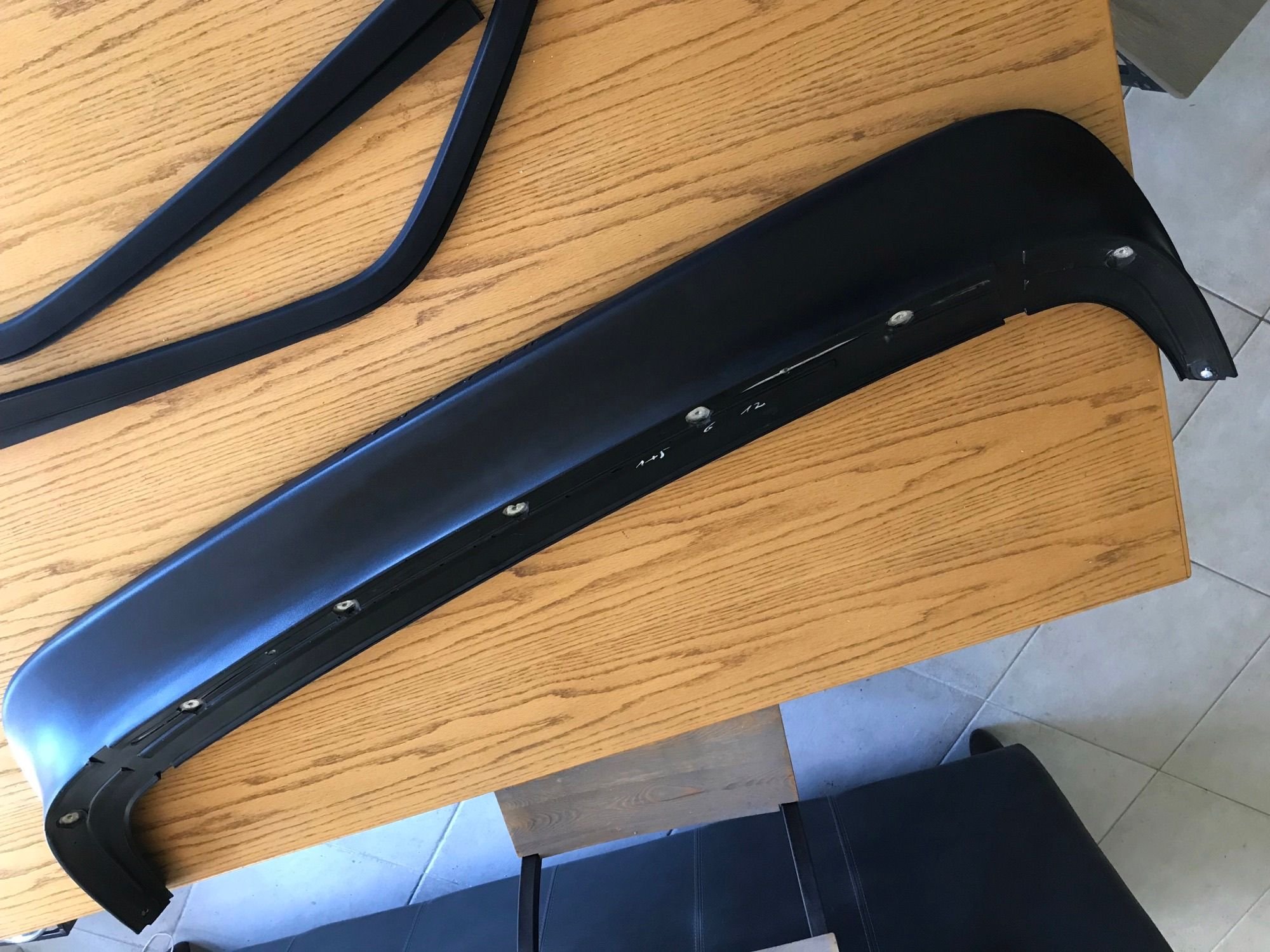 Porsche 944 Rear Hatch Rubber Aero Spoiler Assembly Very Good