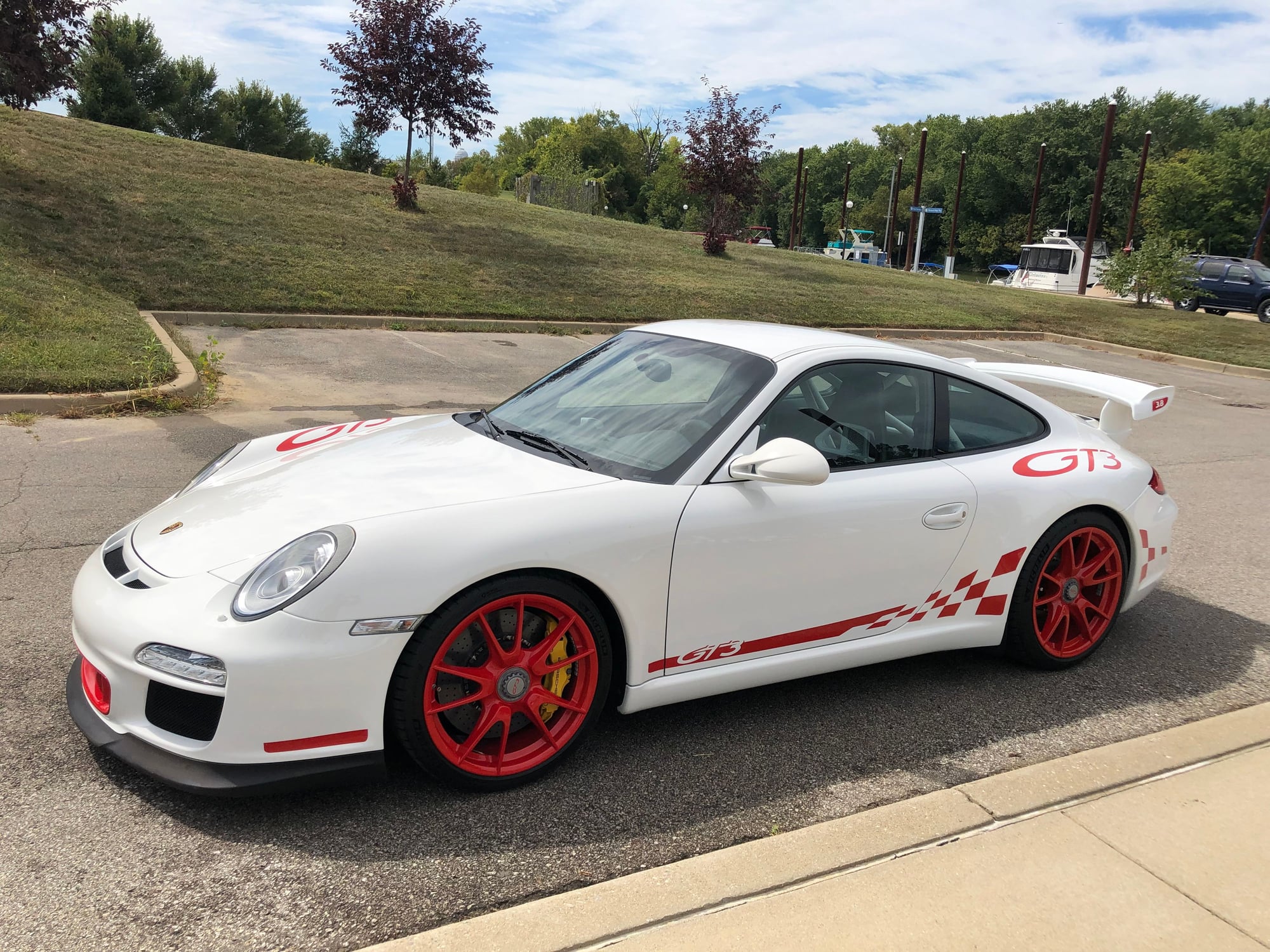 2010 Porsche 911 - 997.2 GT3 - Used - VIN WP0AC2A9XAS783306 - 12,700 Miles - 6 cyl - 2WD - Manual - Coupe - White - Louisville, KY 40204, United States