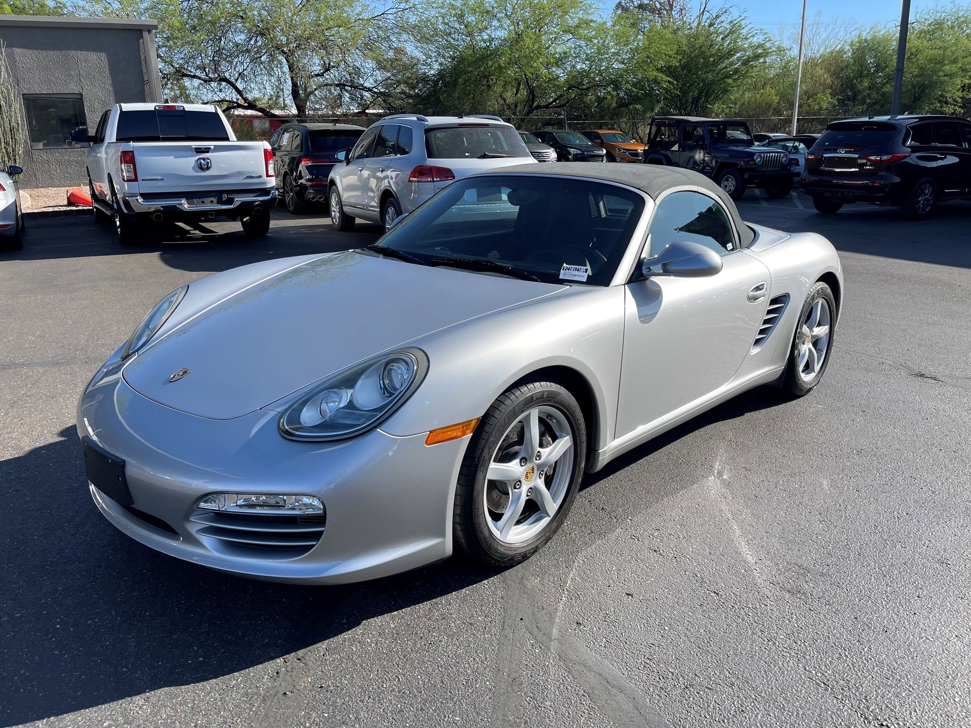 2009 Porsche Boxster - Immaculate 2009 Boxster! Manual Transmission! 28k Miles! - Used - VIN WP0CA29869U710430 - 28,500 Miles - 6 cyl - 2WD - Manual - Convertible - Silver - Tucson, AZ 85711, United States