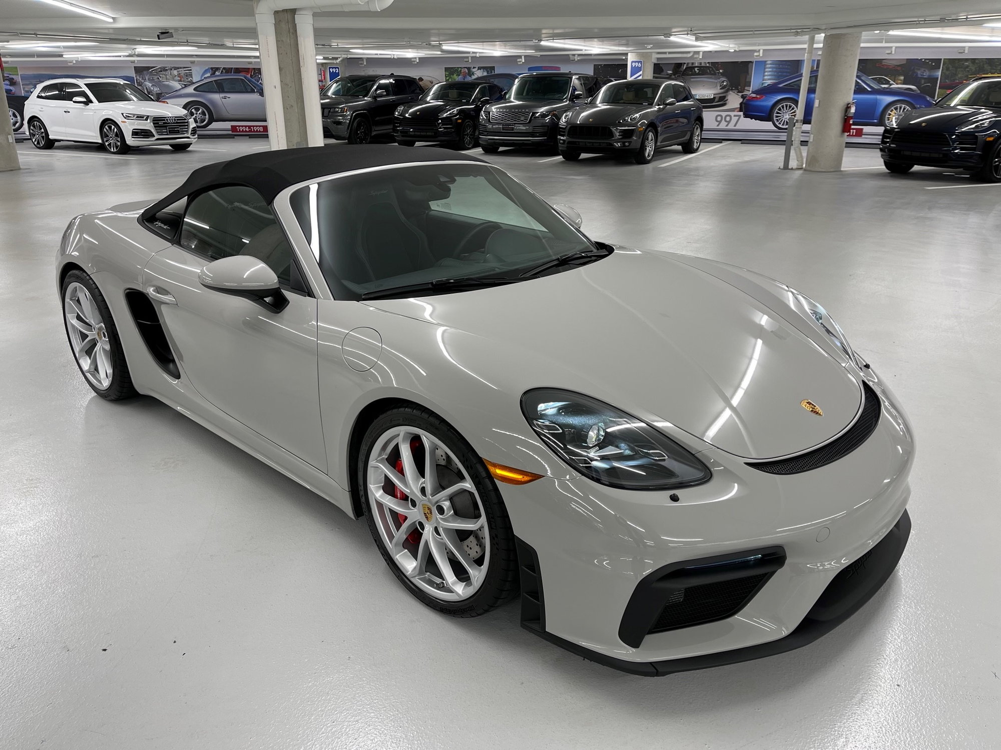 2021 Porsche 718 Spyder - 2021 718 Boxster Spyder MT - Used - VIN WP0CC2A87MS240399 - 5,653 Miles - 6 cyl - 2WD - Manual - Convertible - Gray - Austin, TX 78759, United States