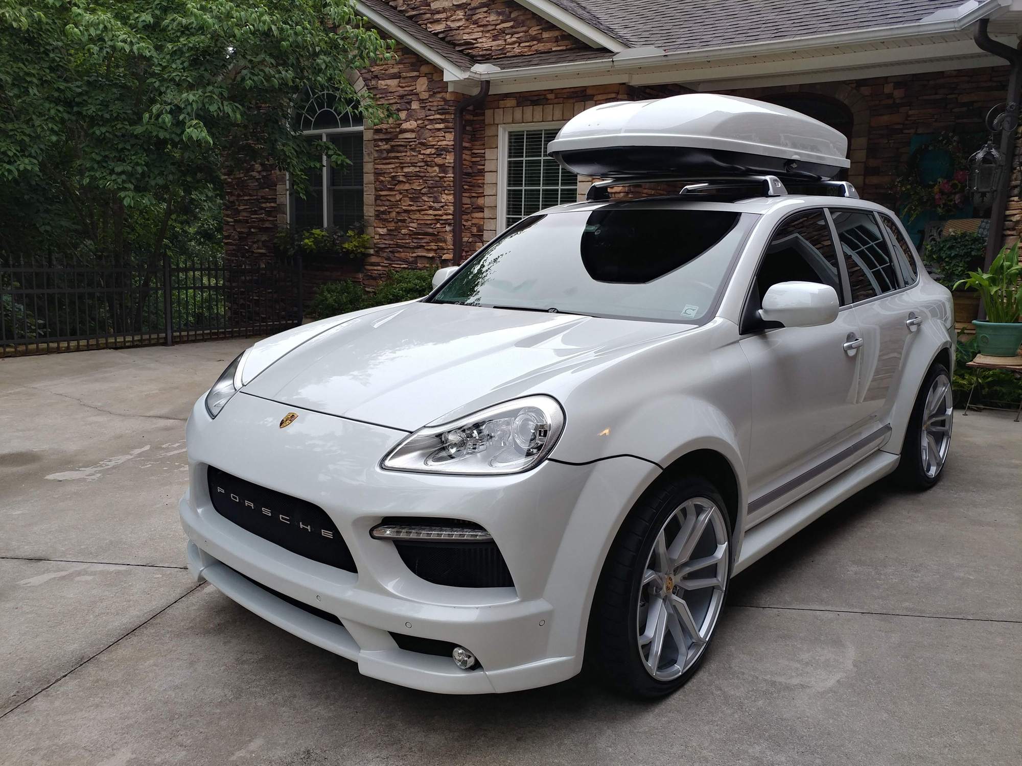 Roof cross bars won't fit Thule box - Rennlist - Porsche