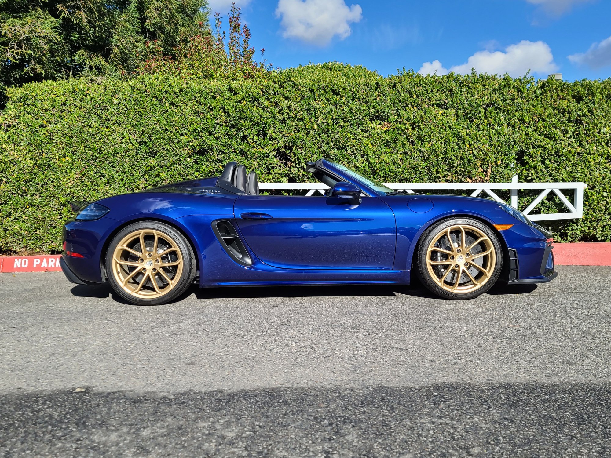 2021 Porsche 718 Spyder - Gentian Blue 982 Spyder with Cognac stitching - Used - VIN WP0CC2A86MS240846 - 1,856 Miles - 6 cyl - 2WD - Manual - Convertible - Blue - Fresno, CA 93650, United States