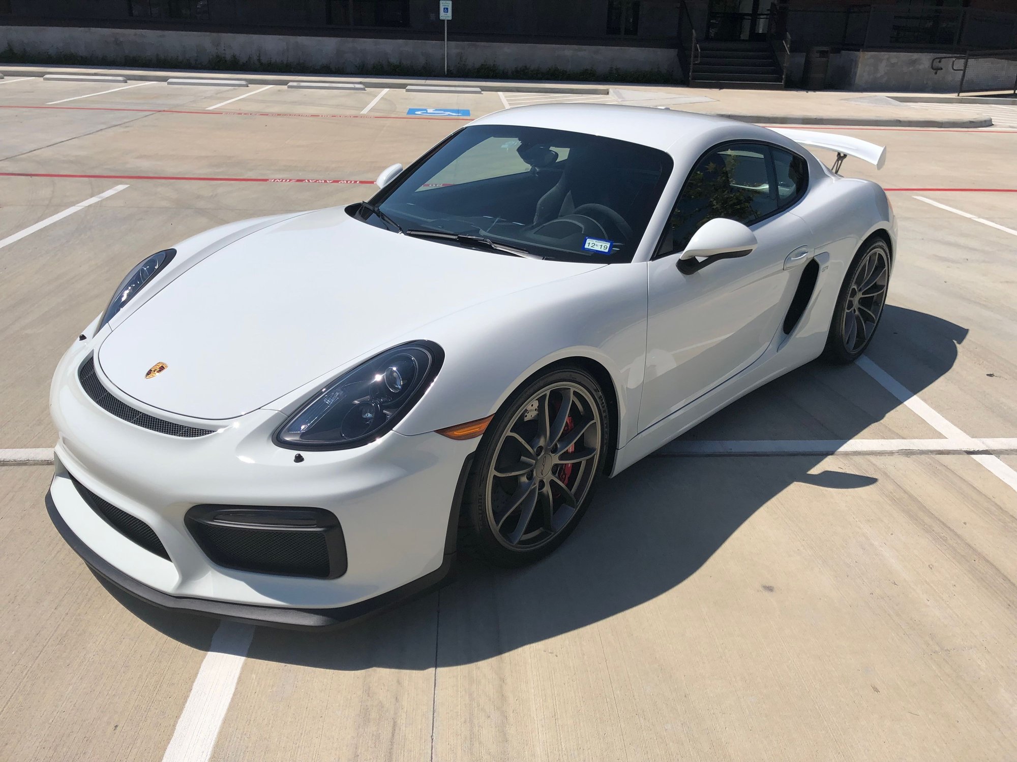 2016 Porsche Cayman GT4 - 2016 Porsche Cayman GT4 with 6k miles - Used - VIN WP0AC2A85GK192476 - 6,744 Miles - 6 cyl - 2WD - Manual - Coupe - White - Houston, TX 77007, United States