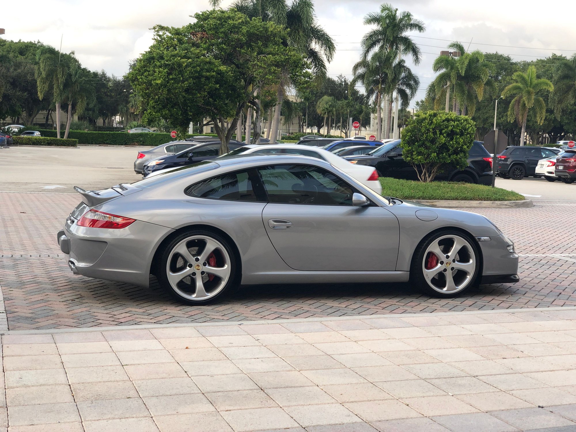 2006 Porsche 911 - Extremely well Spec’d and rare 2006 Carrera S manual - Used - VIN WP0AB29996S742843 - 87,250 Miles - 6 cyl - 2WD - Manual - Coupe - Silver - Boca Raton, FL 33432, United States