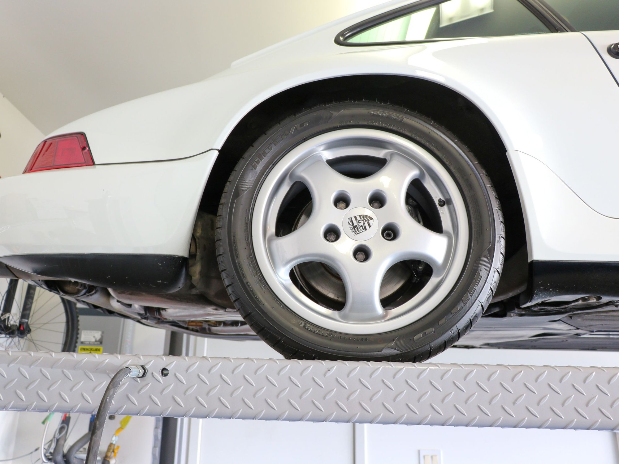 1994 Porsche 911 - 1994 964 C2 w/LSD option - Used - VIN WP0AB2966RS420218 - 103,300 Miles - 6 cyl - 2WD - Manual - Coupe - White - Las Vegas, NV 89012, United States