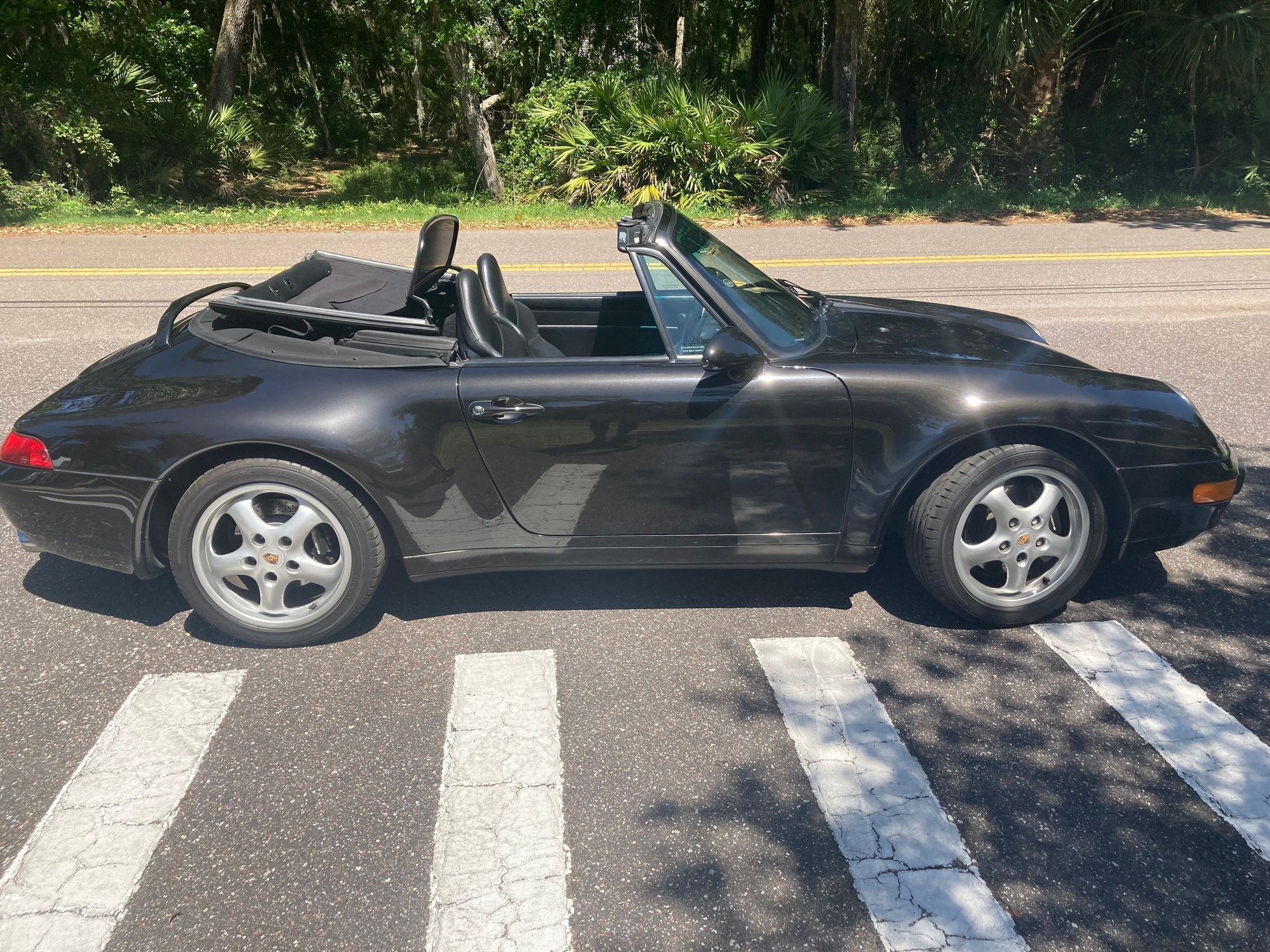 1997 Porsche 911 - 1997 Porsche 993 Cab - Used - VIN WP0CA2997VS341074 - 31,500 Miles - 6 cyl - 2WD - Manual - Convertible - Black - Amelia Island, FL 32034, United States