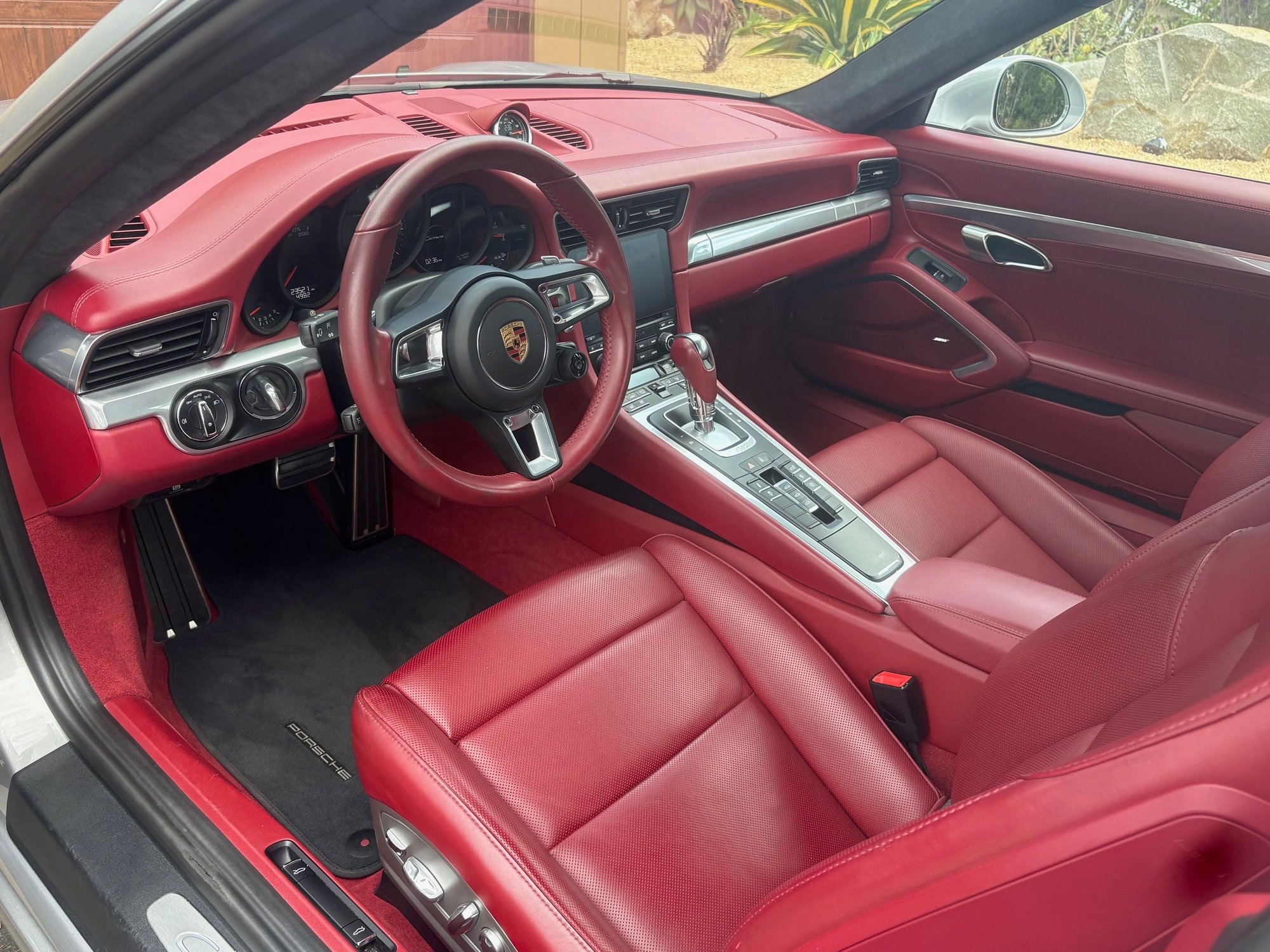 2017 Porsche 911 - 2017 991.2 Carrera Coupe - Silver W/ Red Interior - PDK - 23,XXX Miles - Many Options - Used - VIN Highly Optioned - 6 cyl - 2WD - Automatic - Coupe - Silver - San Diego, CA 92126, United States