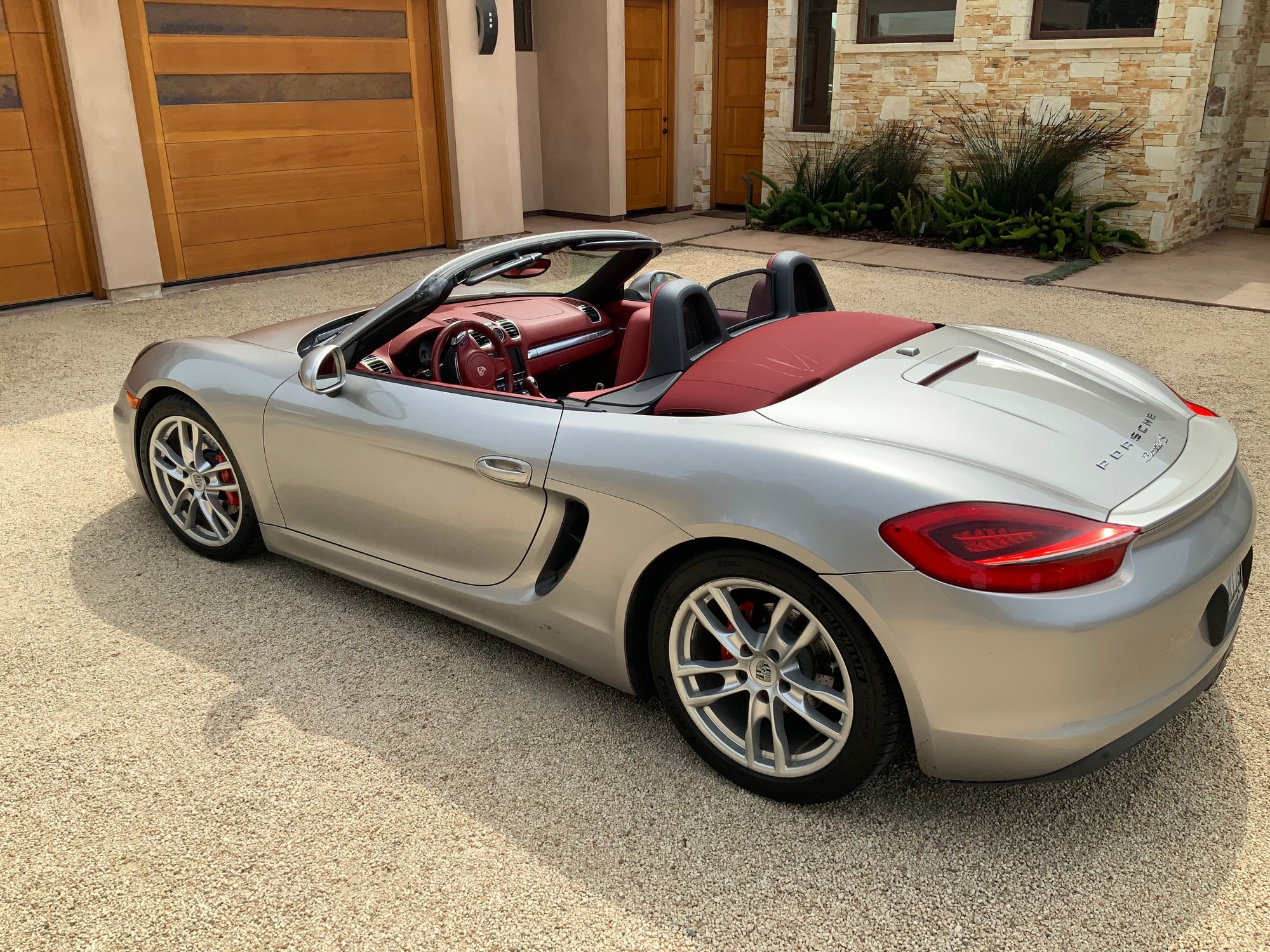 2013 Porsche Boxster - Rare 2013 Boxster S Platinum Silver Metallic, Carrera Red  leather and  Bordeaux Top - Used - VIN WP0CB2A81DS133562 - 6 cyl - 2WD - Automatic - Convertible - Silver - Carmel, CA 93923, United States