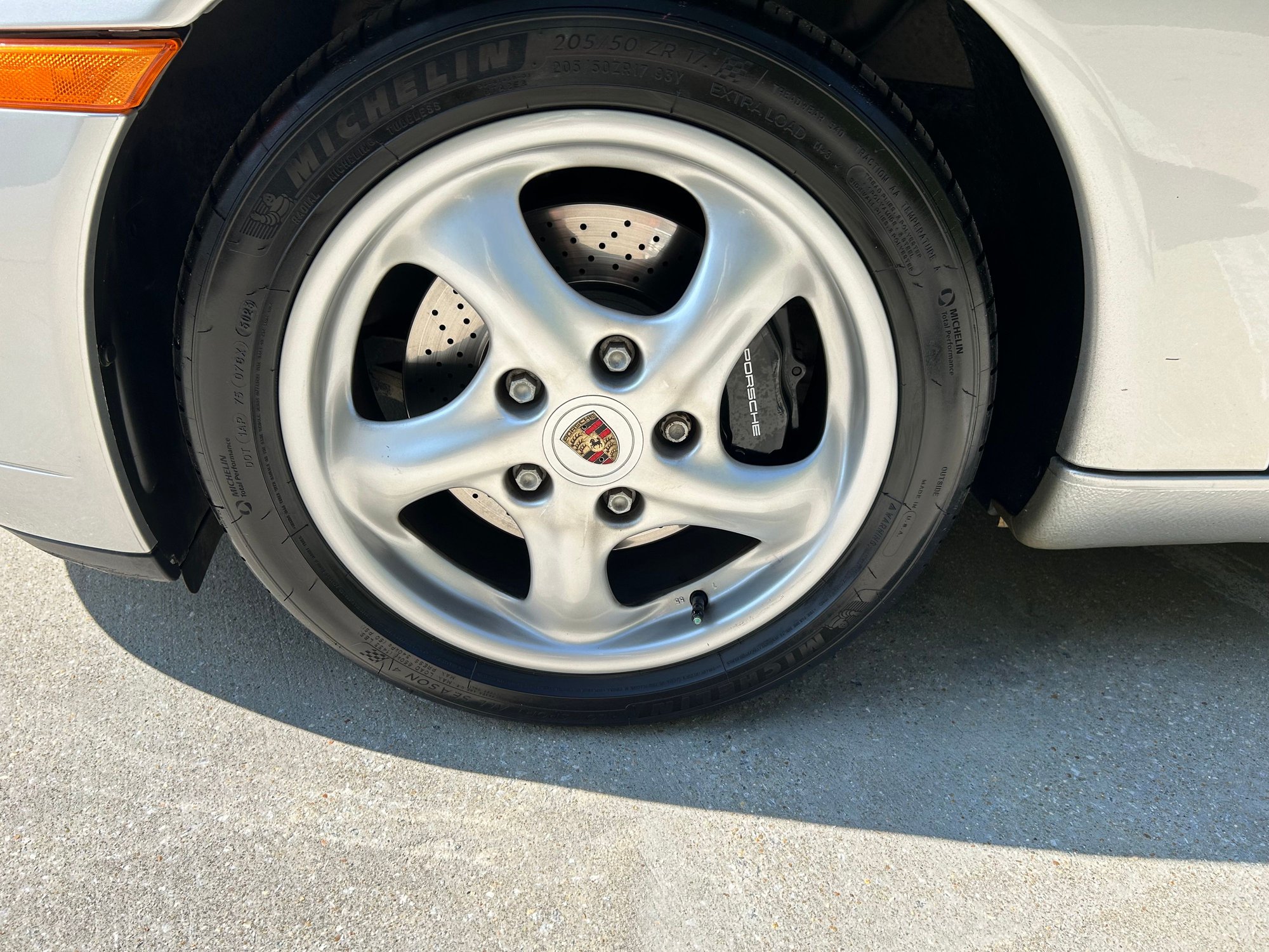 2001 Porsche 911 - 2001 996.1 C2 coupe, 29k miles, tip, enthusiast sorted - Used - VIN WP0AA29991S622052 - 29,100 Miles - 6 cyl - 2WD - Automatic - Coupe - Silver - Atlanta, GA 30309, United States