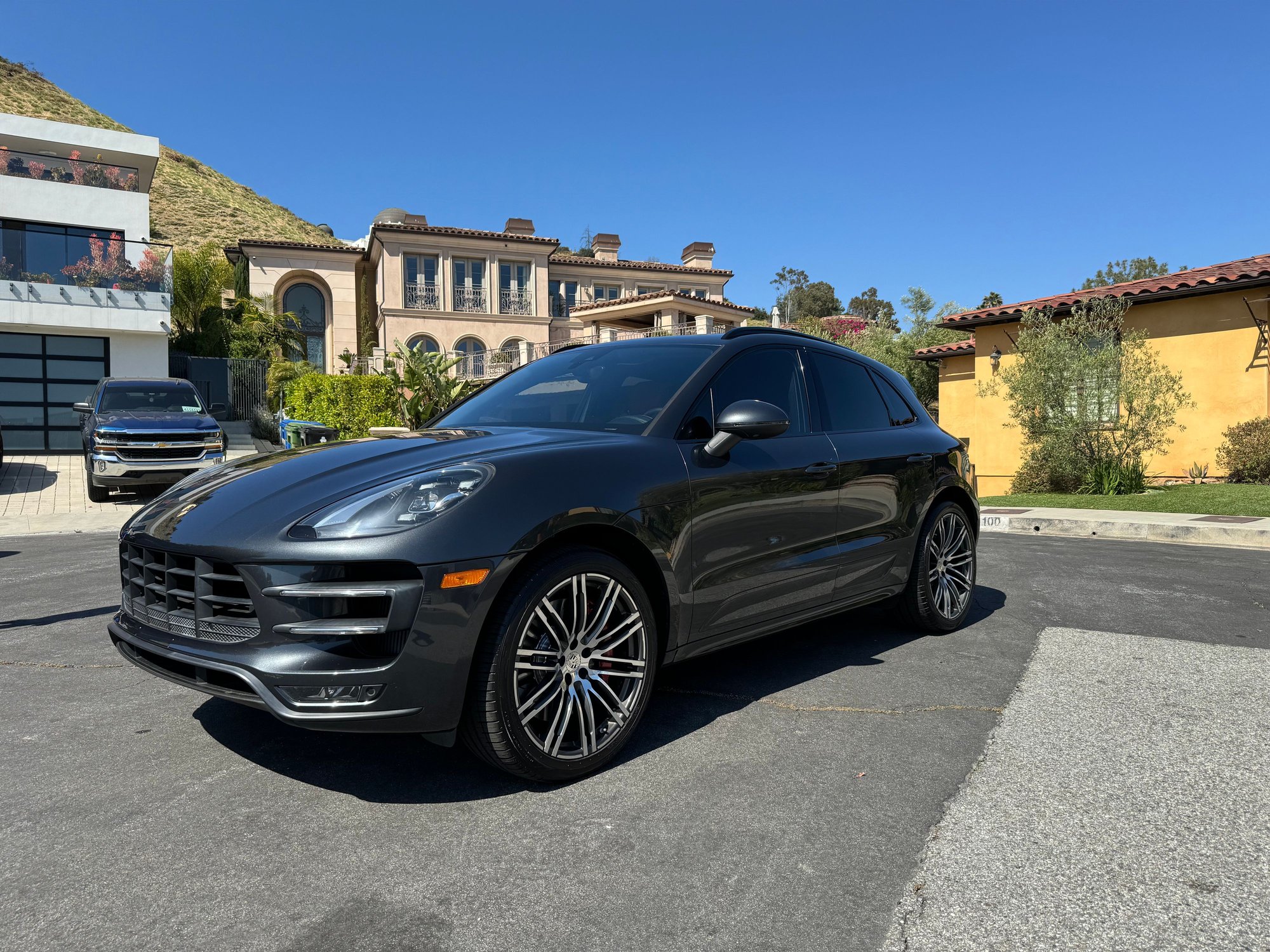 2017 Porsche Macan - 2017 MACAN TURBO PERFORMANCE PACKAGE - Used - VIN WP1AF2A55HLB62076 - 6 cyl - AWD - Automatic - SUV - Gray - Los Angeles, CA 90027, United States