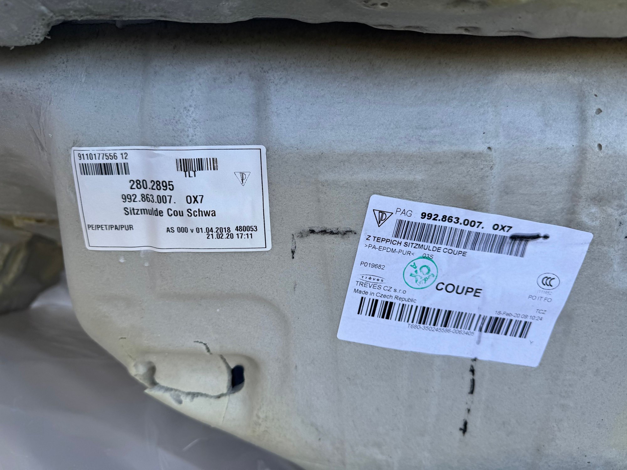 Interior/Upholstery - Porsche 911 992 Rear Seat Carpet - Used - 2020 to 2027 Porsche 911 - Foxboro, MA 02035, United States