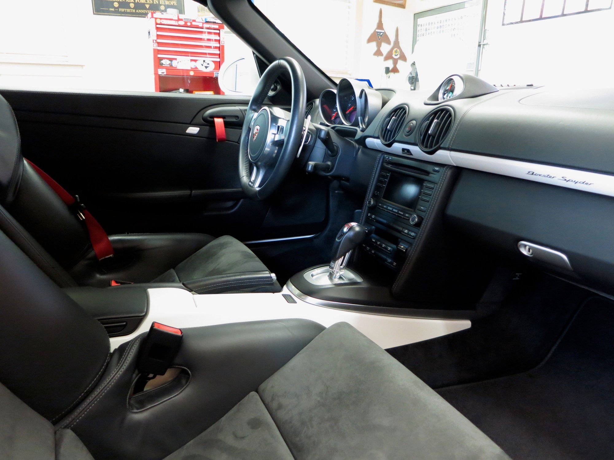 2011 Porsche Boxster - 987.2 2011 Spyder TexasHill Country - Used - VIN WP0CB2A88BS745173 - 35,800 Miles - 6 cyl - 2WD - Automatic - Convertible - White - San Antonio, TX 78132, United States