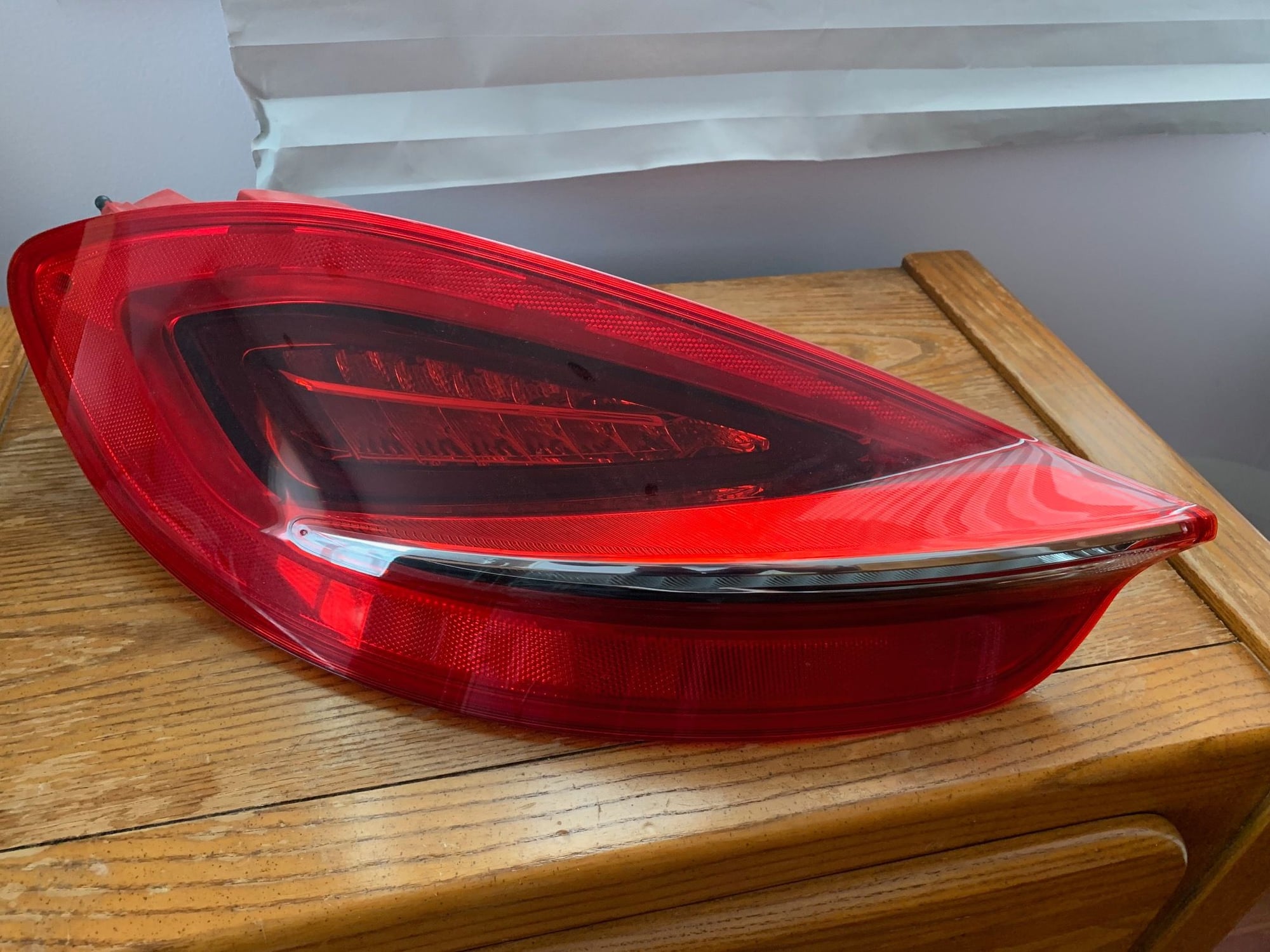 Lights - OEM Porsche 981 Cayman/Boxster Tail lights - Used - 2013 to 2016 Porsche Cayman - New York, NY 11106, United States