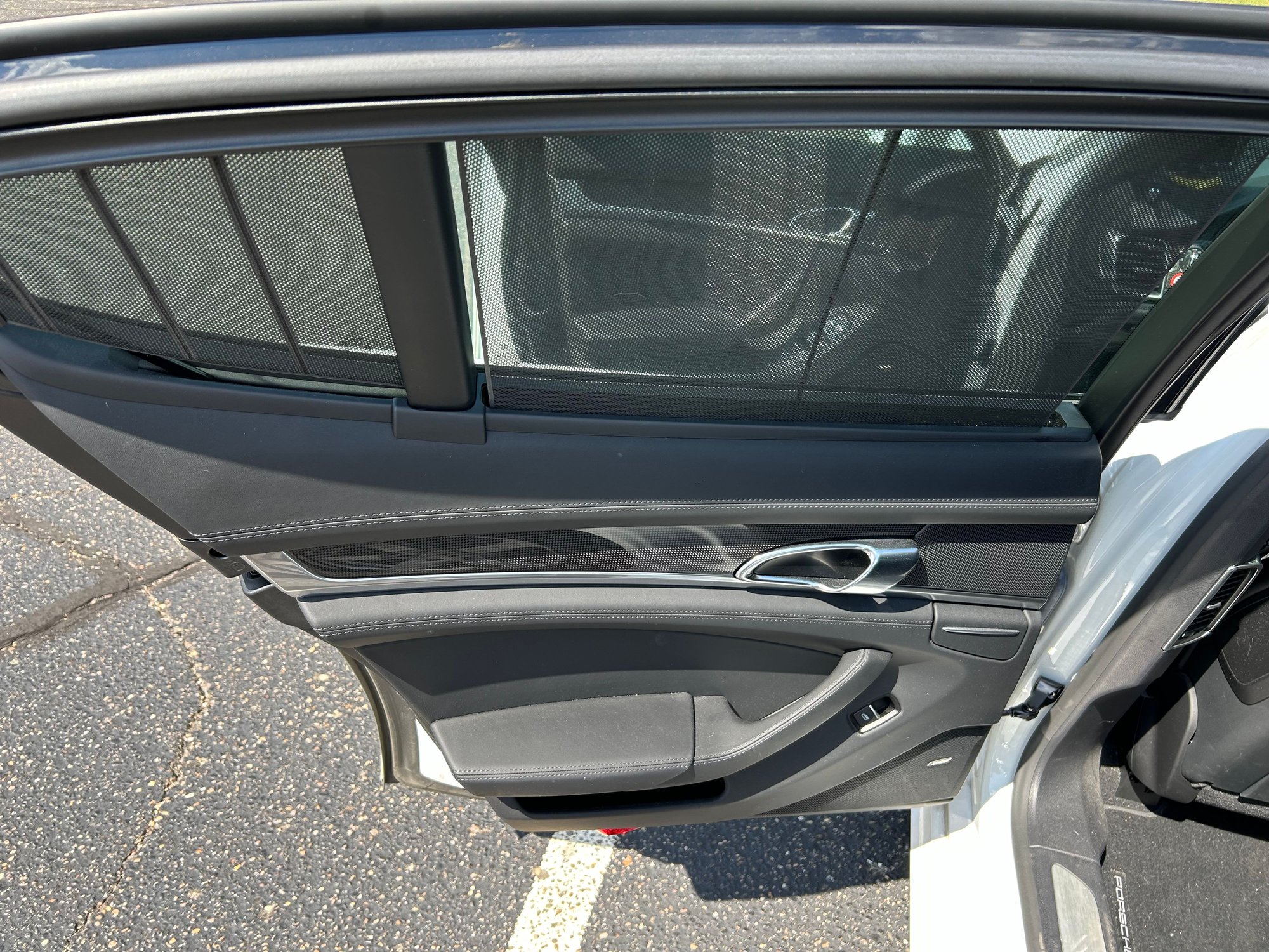 2014 Porsche Panamera - Panamera , one owner, no accidents or body work, making room for a newer GTS - Used - VIN WP0AF2A77EL083376 - 49,100 Miles - 8 cyl - AWD - Automatic - Sedan - White - Finleyville, PA 15332, United States