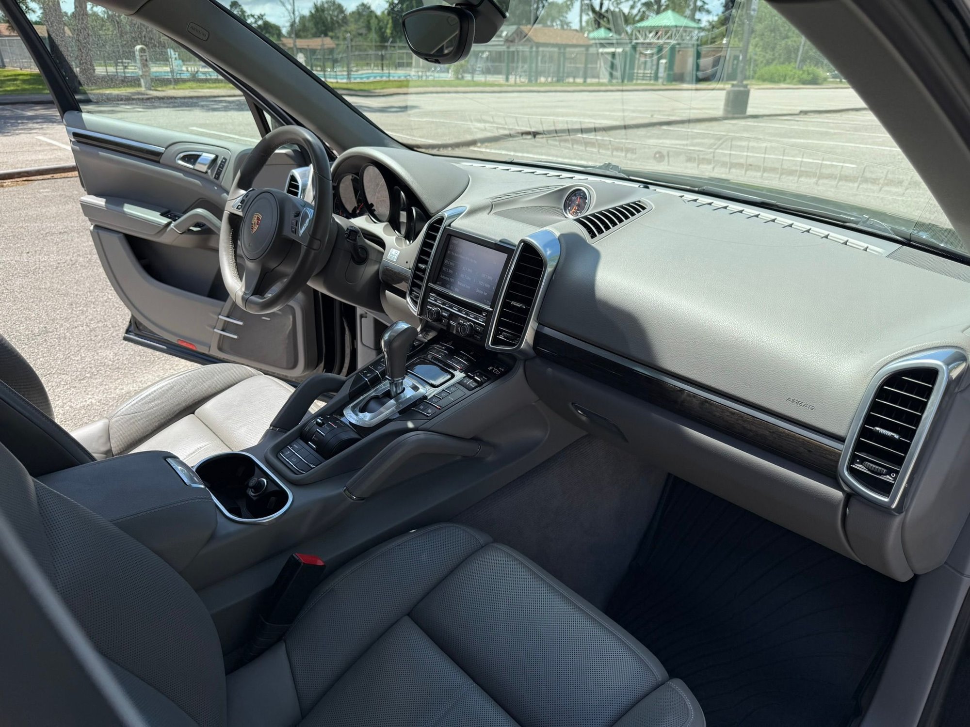 2013 Porsche Cayenne - 2013 Cayenne Diesel for Sale - 40k miles with PASM & Porsche Entry & Drive - Used - VIN WP1AF2A2XDLA40703 - 46,000 Miles - 6 cyl - AWD - Automatic - SUV - Black - Houston, TX 77007, United States