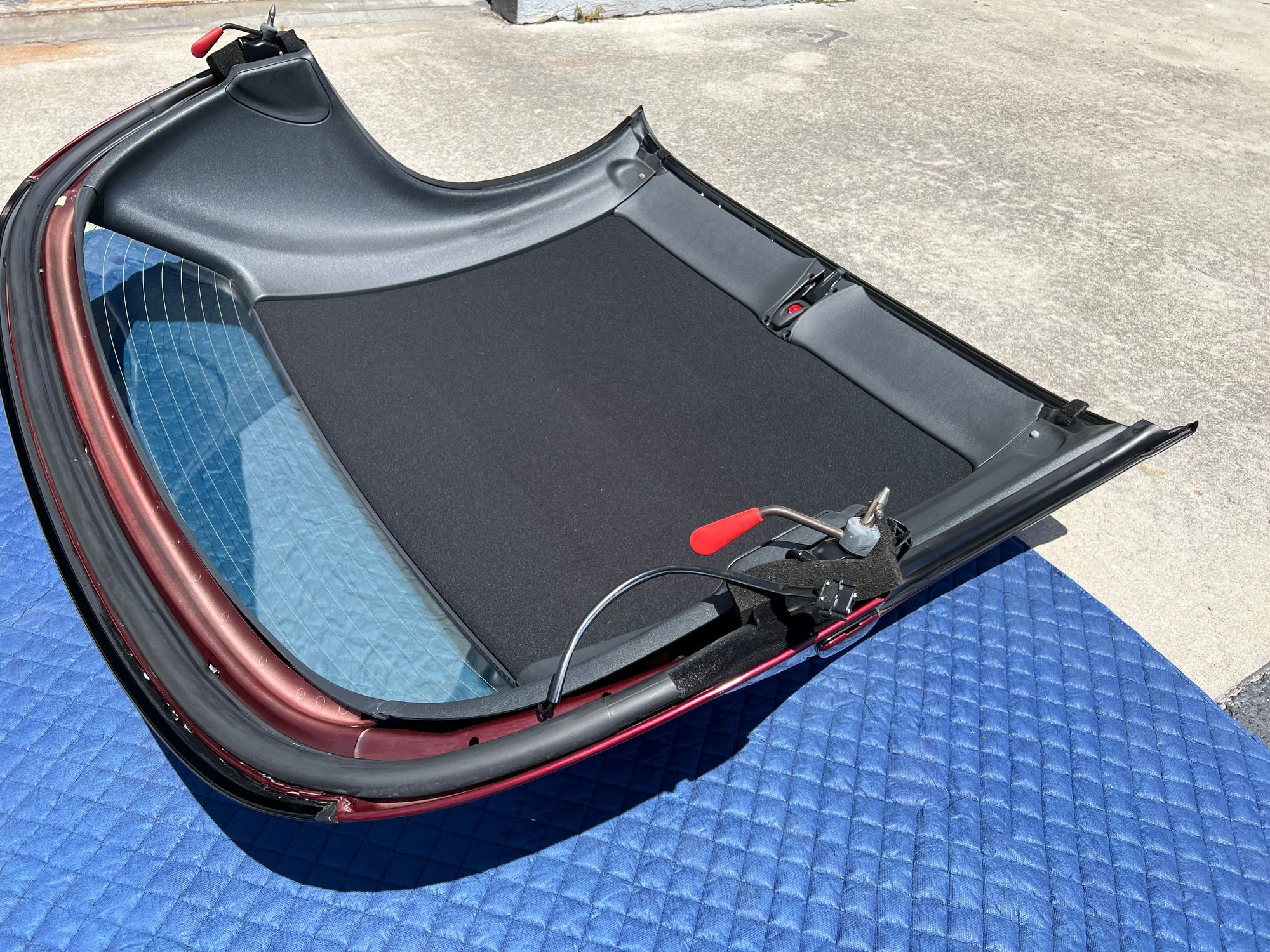 Exterior Body Parts - 986 Boxster Factory Hardtop - Used - 1997 to 2004 Porsche Boxster - Jensen Beach, FL 34957, United States