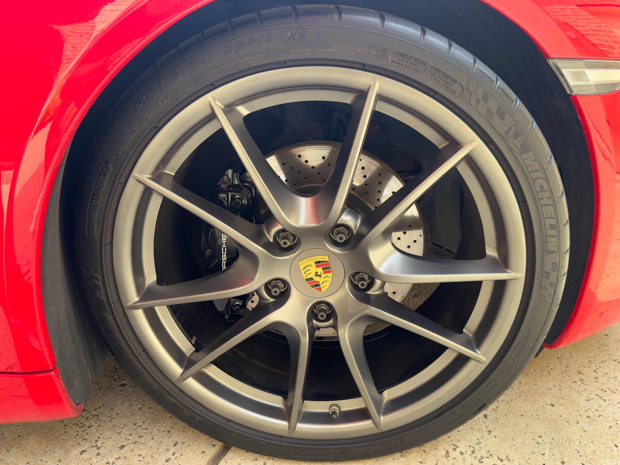 2013 Porsche 911 - 2013 Porsche 911 Carrera - Used - VIN WP0AA2A91DS107062 - 72,000 Miles - 6 cyl - 2WD - Automatic - Coupe - Red - Dallas-Fort Worth, TX 75001, United States