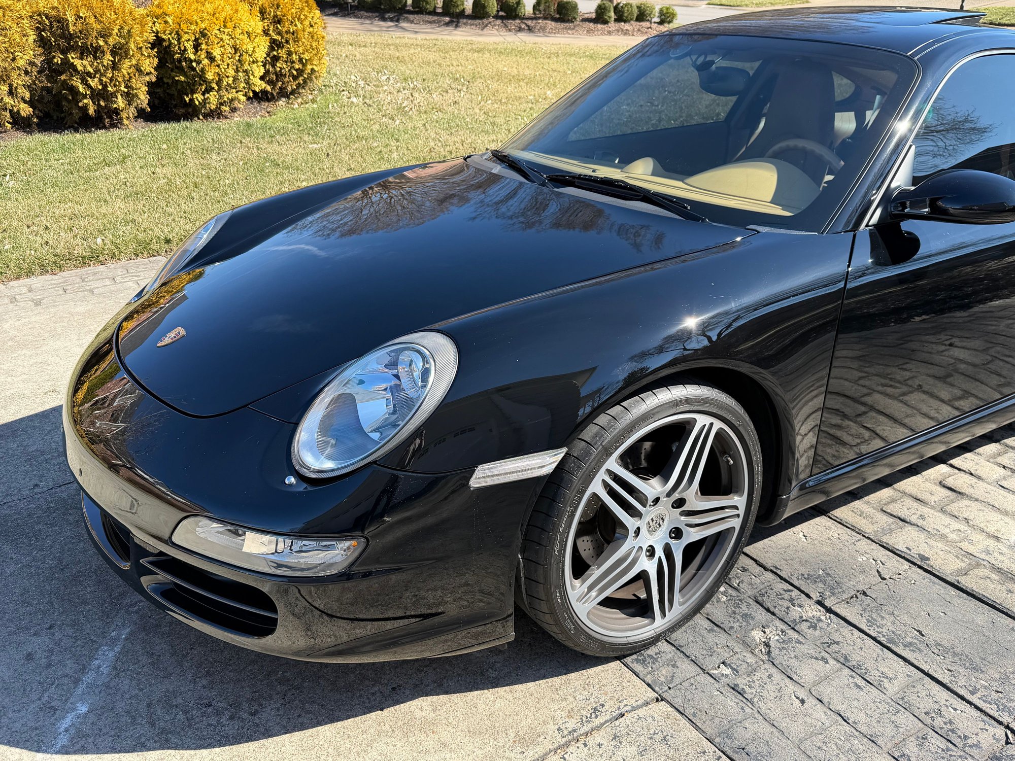 2008 Porsche 911 - 2008 Porsche 911 Carrera. 41k mis. Black w tan, manual transmission, coupe - Used - Louisville, KY 40245, United States