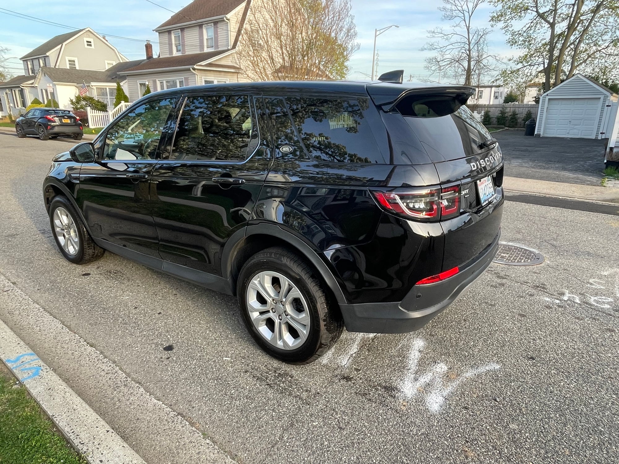 2020 Land Rover Discovery Sport - 2020 discovery sport p250 - Used - VIN SALCK2FXXLH864270 - 34,000 Miles - 4 cyl - 4WD - Automatic - SUV - Black - Freeport, NY 11735, United States