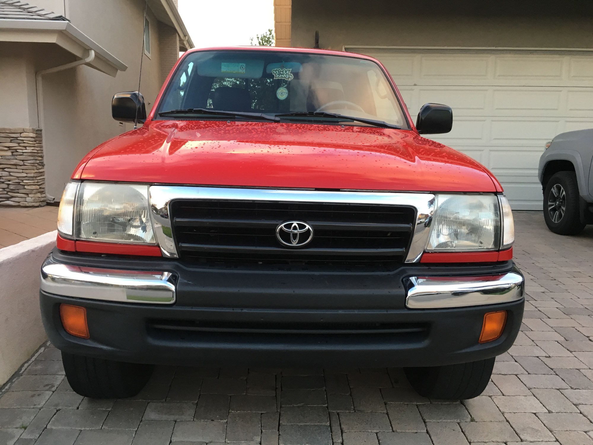 2000 Toyota Tacoma - 2000 Toyota Tacoma PreRunner - 4cyl - 206K miles - runs perfect - Used - VIN 4TASM92N5YZ656367 - 206,000 Miles - 4 cyl - 2WD - Automatic - Truck - Red - Huntington Beach, CA 92646, United States
