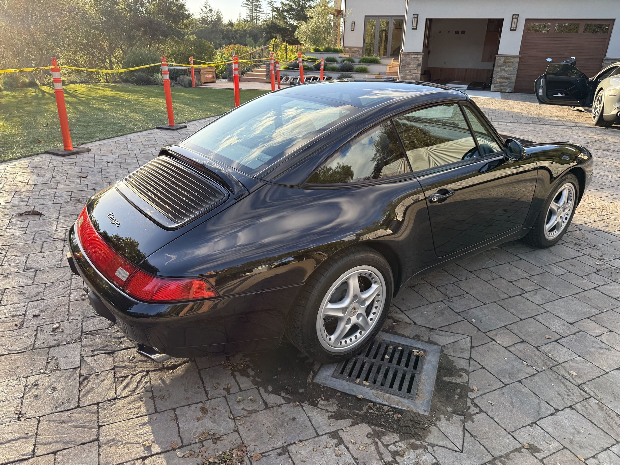 1997 Porsche 911 - 1997 Porsche 993 Targa 6 MT - Used - VIN WP0DA2991VS385205 - 6 cyl - 2WD - Manual - Coupe - Black - Santa Cruz, CA 95073, United States