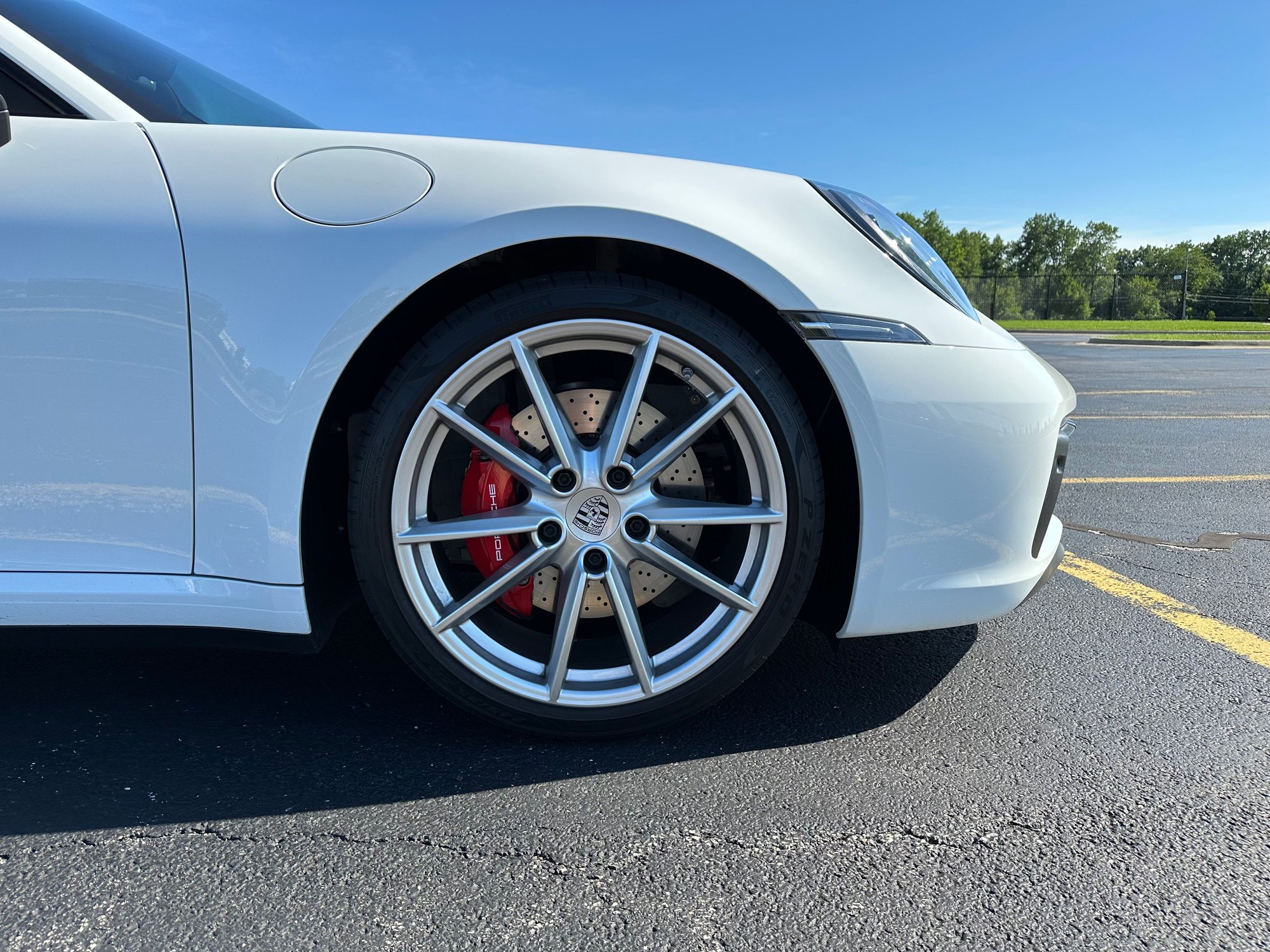 2023 Porsche 911 - 2023 Porsche 911 Carrera S Coupe - Manual Transmission - 800 miles - Used - VIN WP0AB2A97PS220161 - 797 Miles - 6 cyl - 2WD - Manual - Coupe - White - Glenview, IL 60026, United States