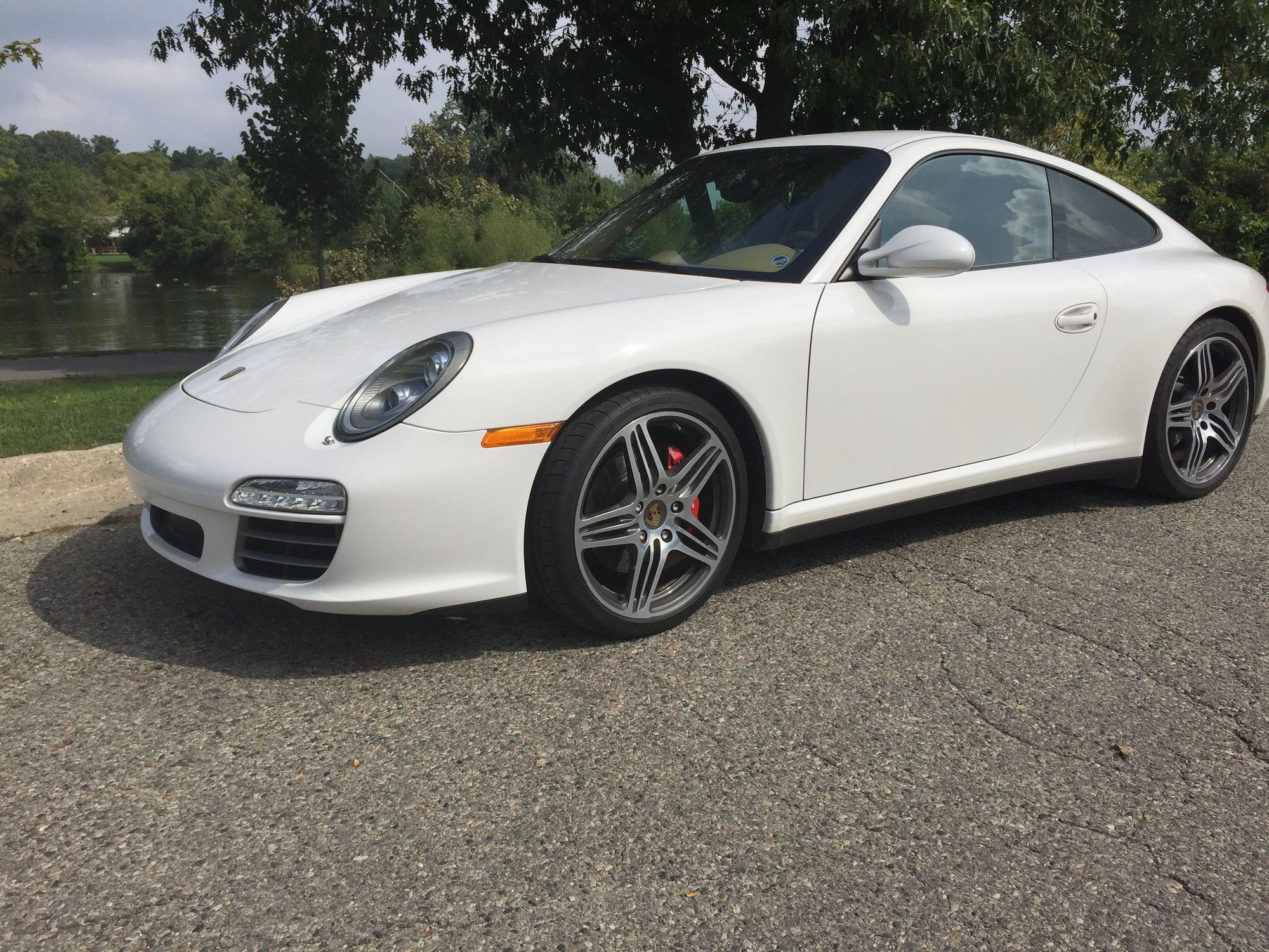 2010 Porsche 911 - 2010 C4S Coupe 997.2 - Used - VIN WPOAB2A98AS720188 - 31,928 Miles - 6 cyl - 4WD - Automatic - Coupe - White - Ann Arbor, MI 48103, United States