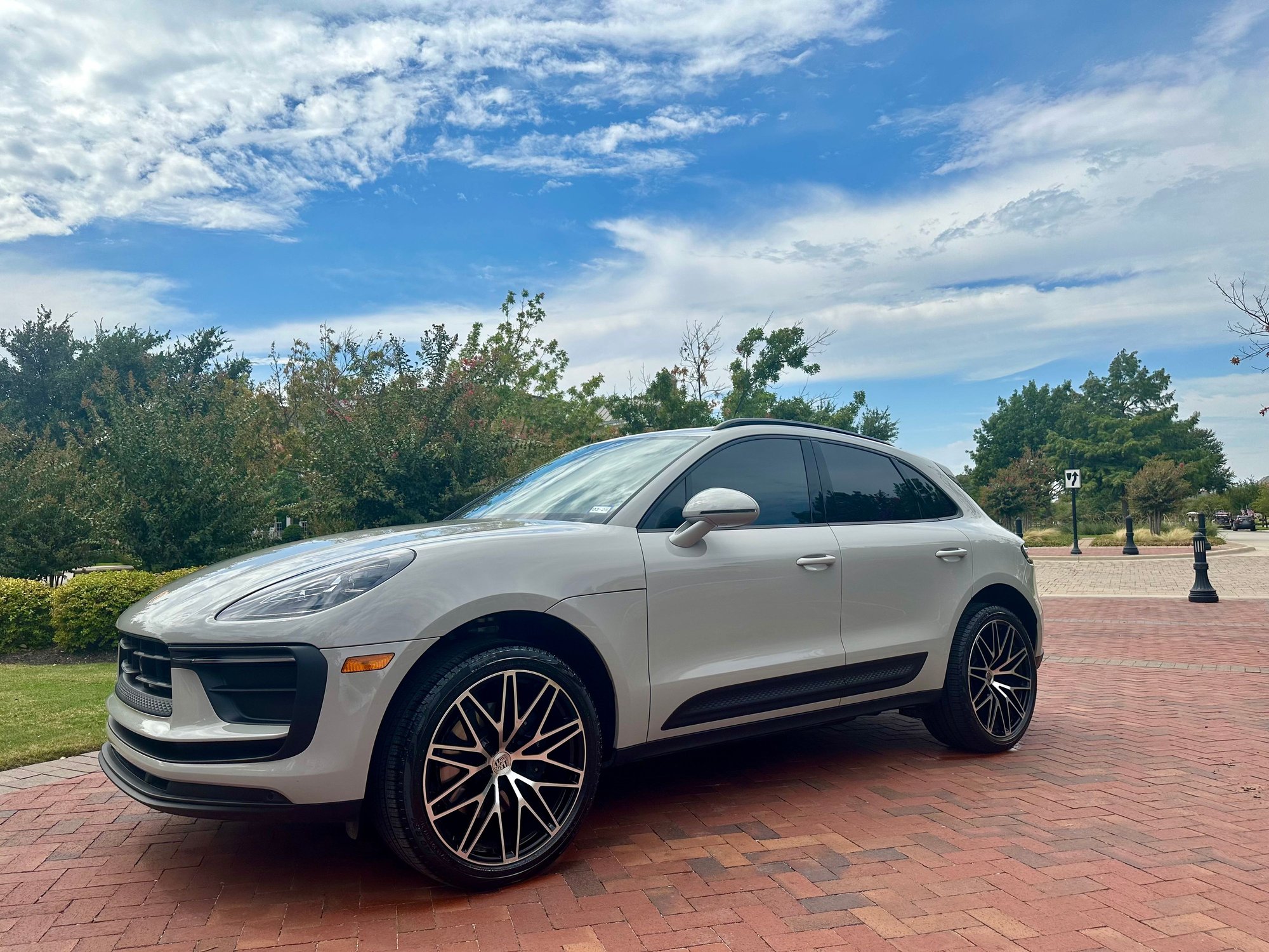 2023 Porsche Macan - 2023 custom spec macan - Used - VIN WP1AA2A53PLB16162 - 4,400 Miles - 4 cyl - AWD - Automatic - SUV - Other - Frisco, TX 75033, United States