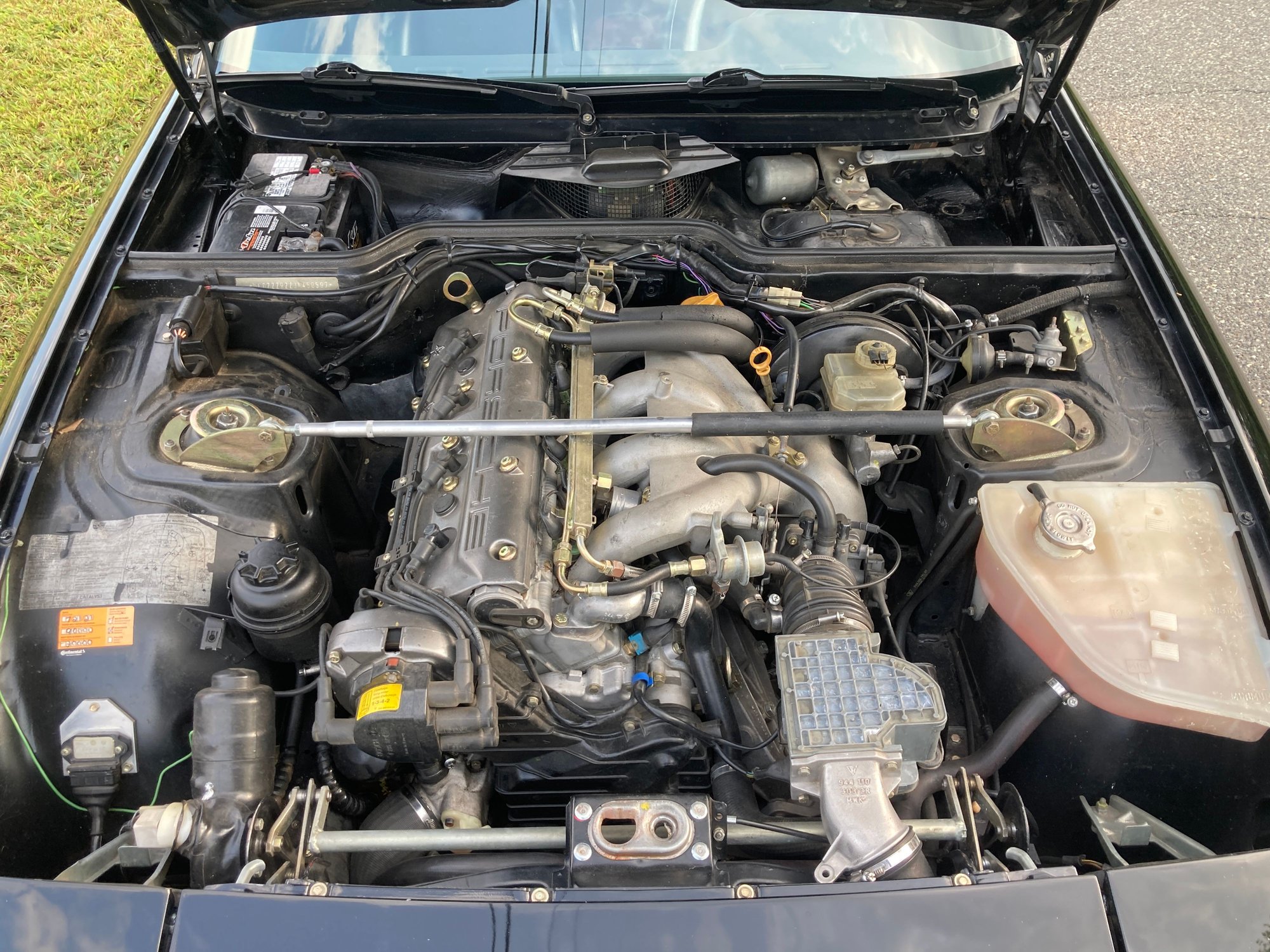 1988 Porsche 924 - 3 Liter 924 Special Edition - Used - VIN WP0AA0924JN450597 - 116,000 Miles - 4 cyl - 2WD - Coupe - Black - Colts Neck, NJ 07722, United States