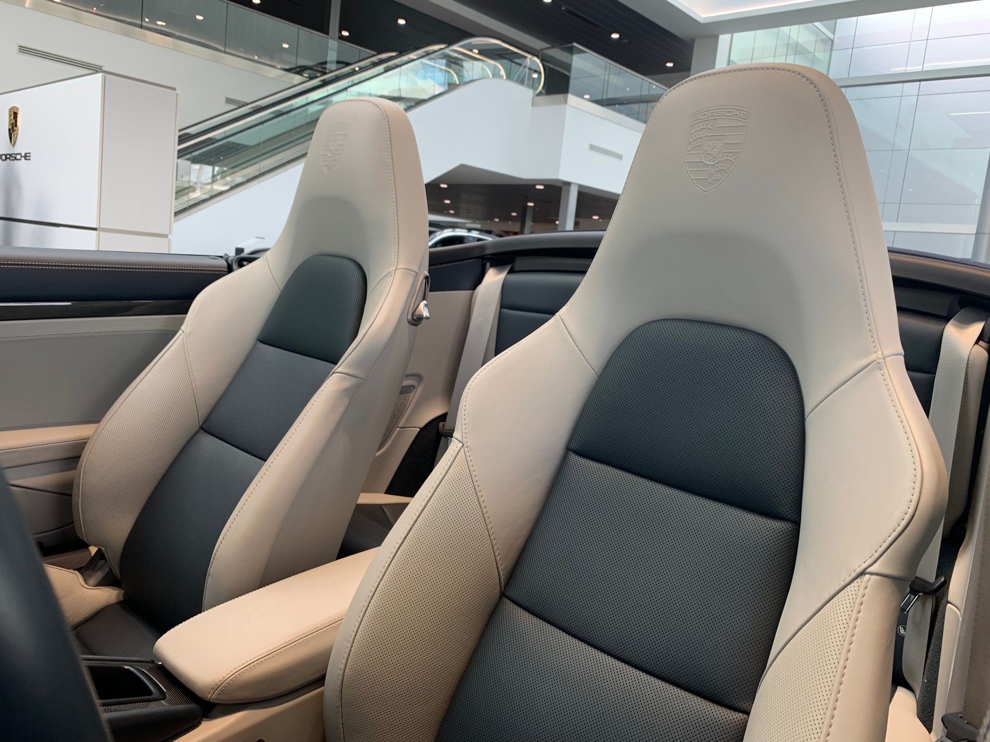 2018 Porsche 911 - Spring-Summer Fun! High Spec 911 Turbo S Cabriolet - Used - VIN WP0CD2A99JS162127 - 11,515 Miles - 6 cyl - AWD - Automatic - Convertible - Blue - Highlands Ranch, CO 80126, United States
