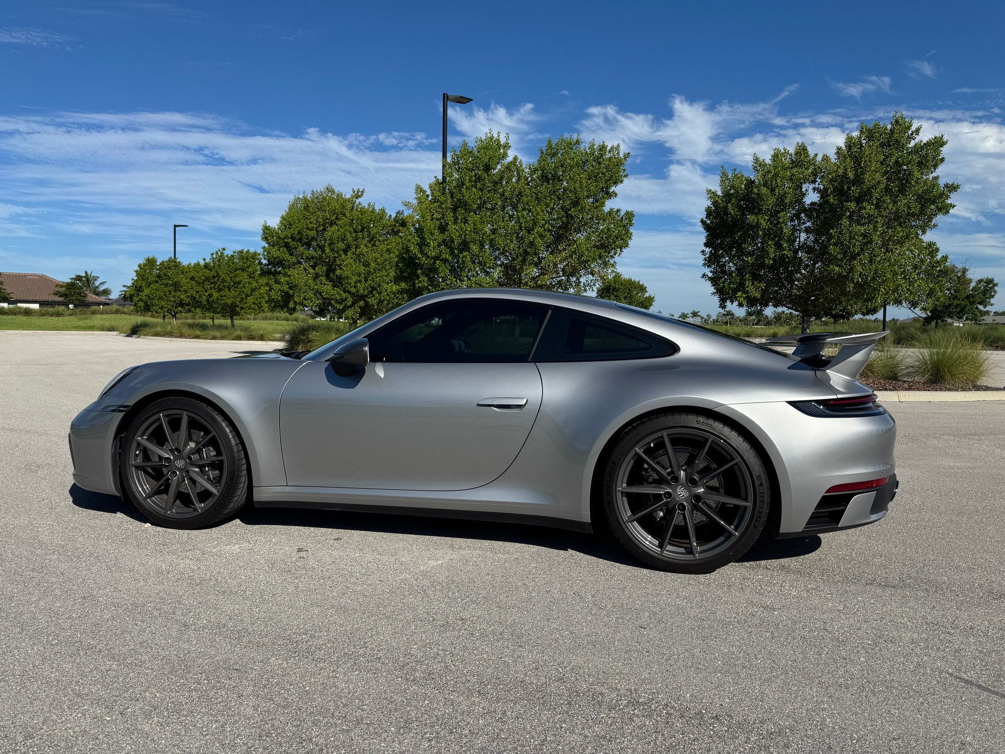 2024 Porsche 911 - 2024 911 Carrera T with Aerokit - Used - VIN WP0AA2A90RS208388 - 3,900 Miles - 6 cyl - 2WD - Manual - Coupe - Silver - Miromar Lakes, FL 33913, United States