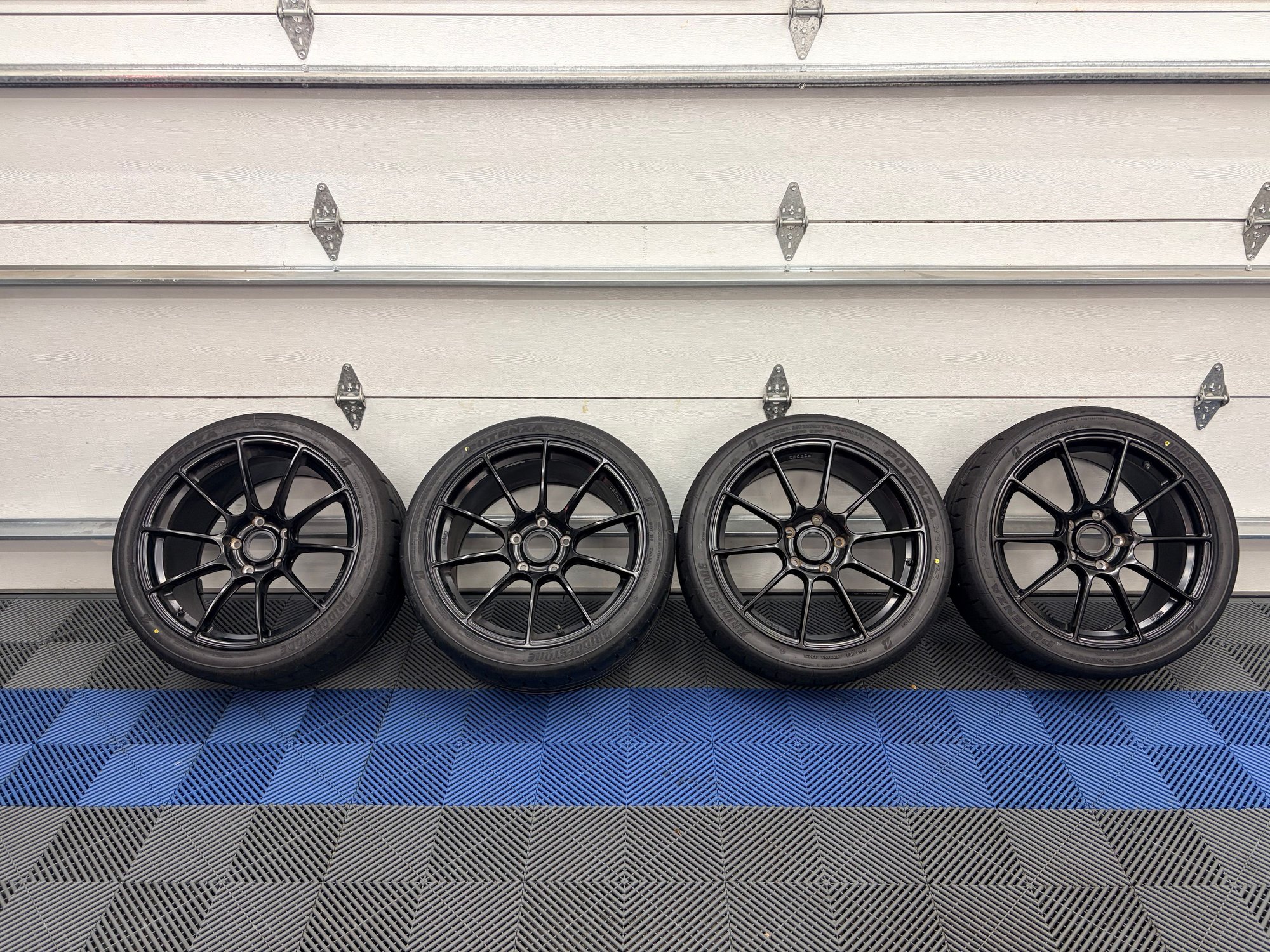 Wheels and Tires/Axles - Apex SM-10RS with RE71RS + TPMS for GT4/ Spyder - Used - All Years  All Models - Mountain View, CA 94043, United States