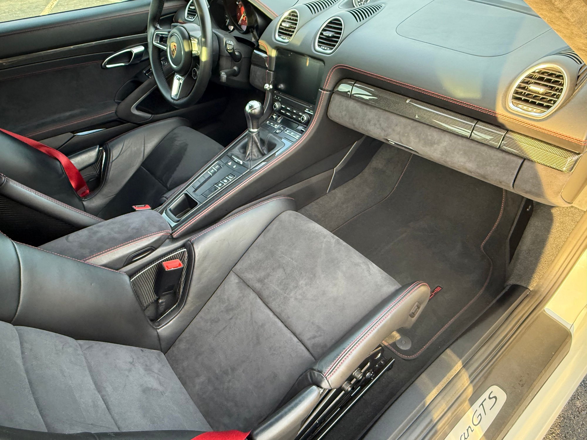 2019 Porsche 718 Cayman - 2019 Cayman GTS 2.5 Manual with Buckets! - Used - VIN WP0AB2A83KS279076 - 17,662 Miles - 4 cyl - 2WD - Manual - Coupe - White - Dublin, OH 43017, United States