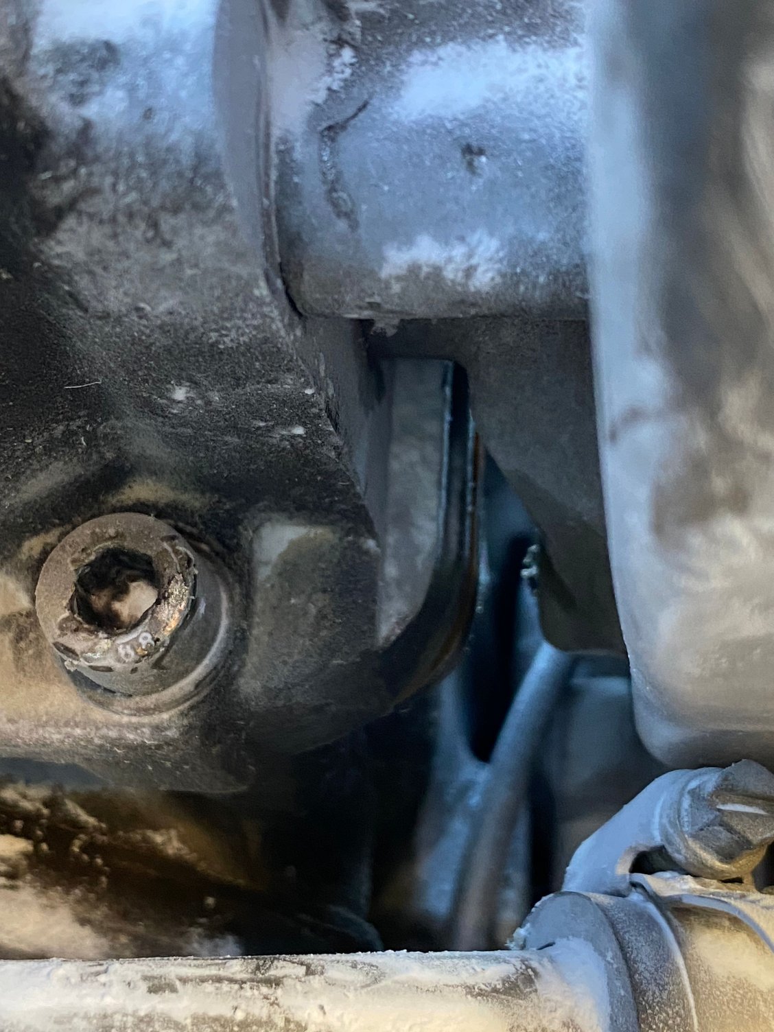 Oil Leak near Cyl 1 Exhaust Manifold (After a Cam Tower Reseal) Rennlist Porsche Discussion