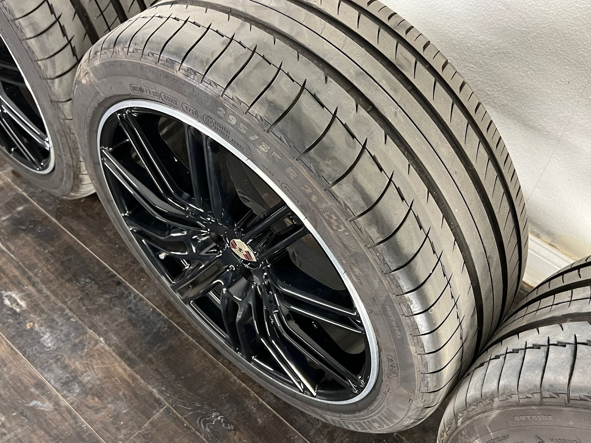 Wheels and Tires/Axles - 21" OEM PORSCHE CAYENNE SPORT EDITION SUMMER WHEEL SET NEW MICHELIN LATITUDE TIRES - Used - 2006 to 2019 Porsche Cayenne - Concord, CA 94520, United States