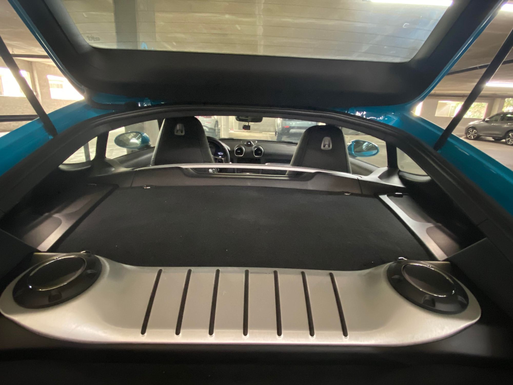 2019 Porsche 718 Cayman - 2019 Miami Blue Cayman S w/ less than 12k miles - Manual & Sport Chrono - Used - VIN WP0AB2A87KS278576 - 12,400 Miles - 4 cyl - 2WD - Manual - Coupe - Blue - San Antonio, TX 78209, United States
