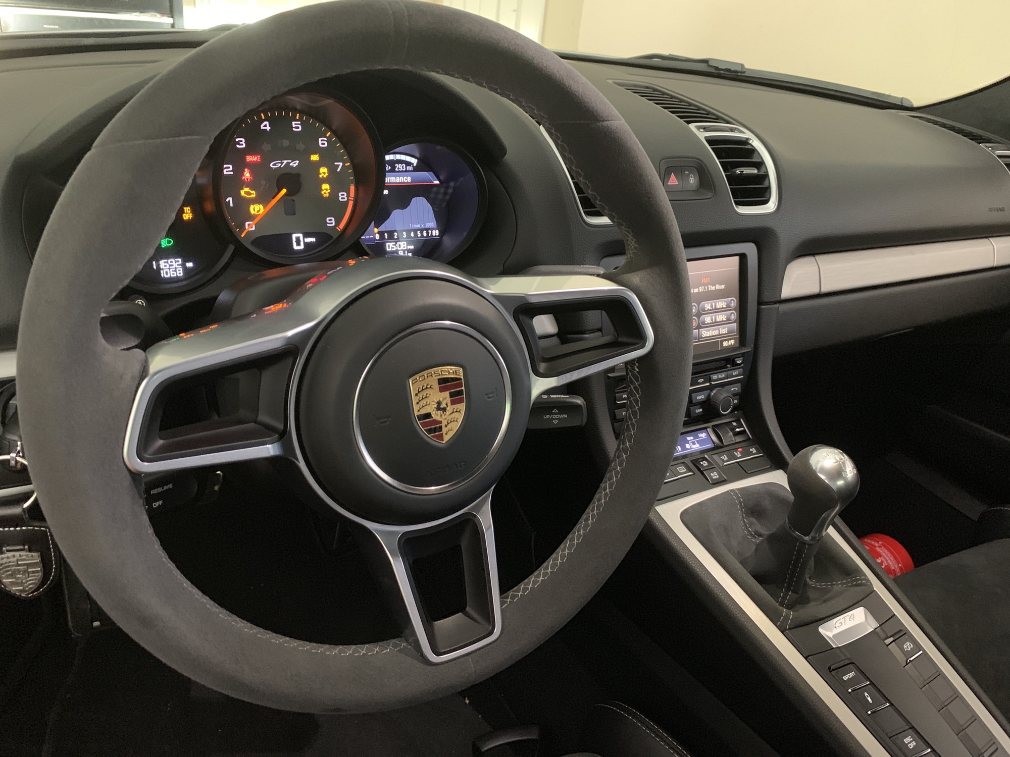 Steering/Suspension - WTB or Want to Trade for GT4 leather steering wheel instead of alcantera - Used - 2016 to 2017 Porsche Cayman GT4 - Buford, GA 30519, United States