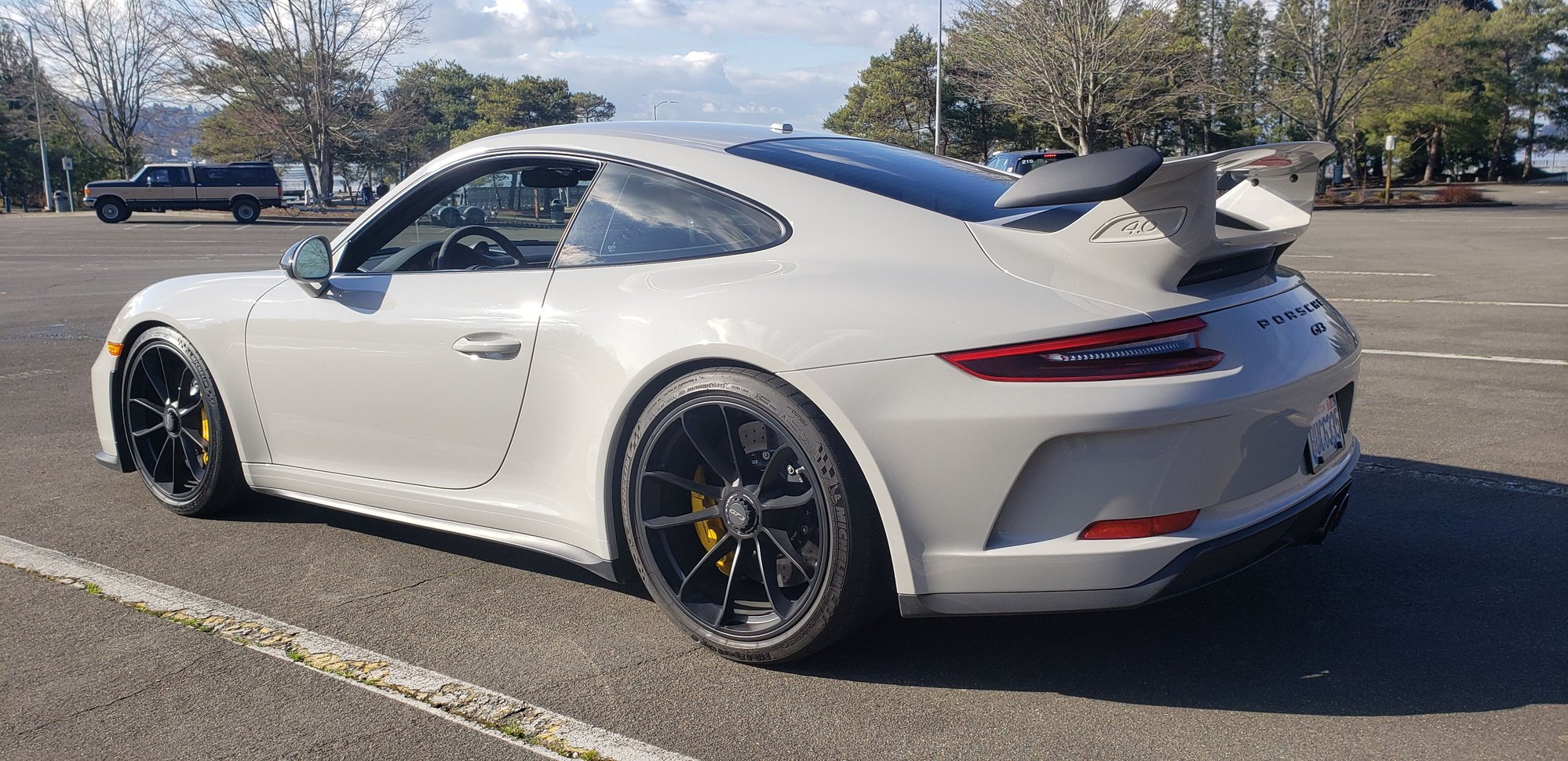 2018 Porsche GT3 - 2018 991.2 GT3 Manual in Chalk - Used - VIN WP0AC2A96JS174908 - 7,600 Miles - 6 cyl - 2WD - Manual - Coupe - Other - Renton, WA 98059, United States