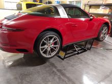 991.2 Targa4 GTS on Quick Jack 5000