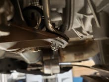 Rear MT bracket and bolt details (a)