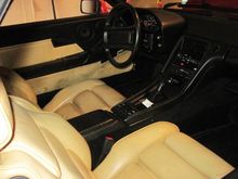 Note the carpet mismatch between floor and door panel.