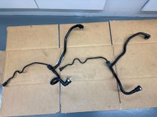 GT4RS vent line on the LEFT.  GT4 vent line on the RIGHT.