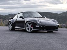 Black 993 C4S