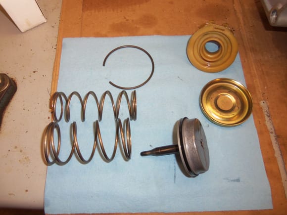 Double springs removed from the B1 servo piston.