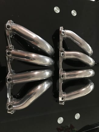 5.0 manifold on the right